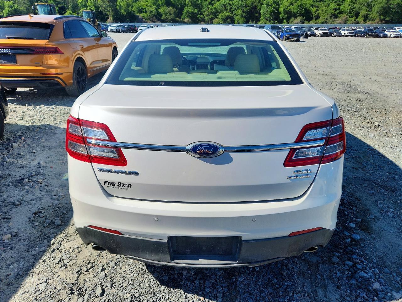 Ford Taurus Sel