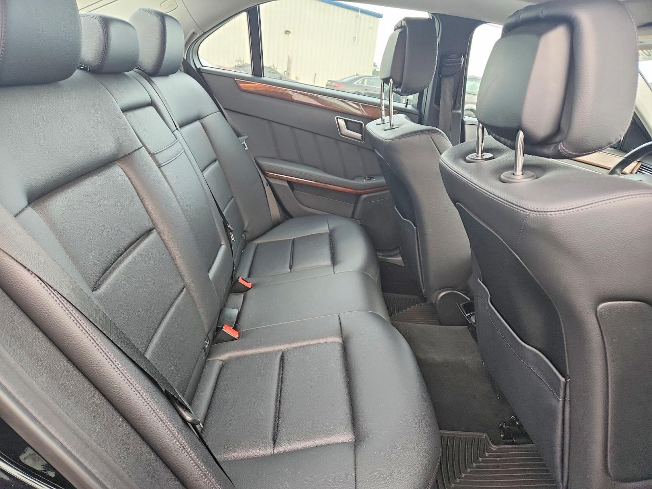 Mercedes-Benz E-Class 350