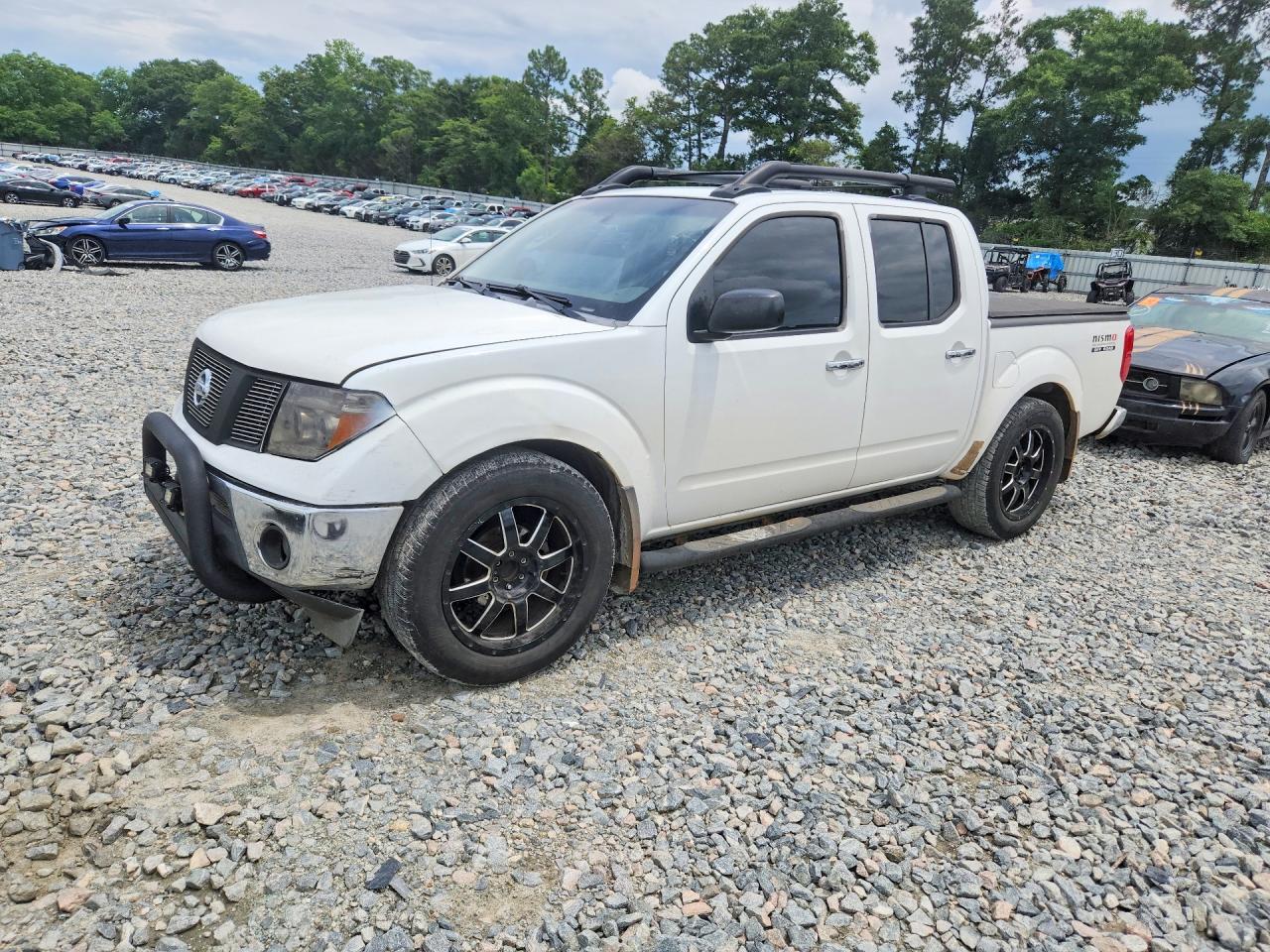 Salvage Nissan Frontier Image