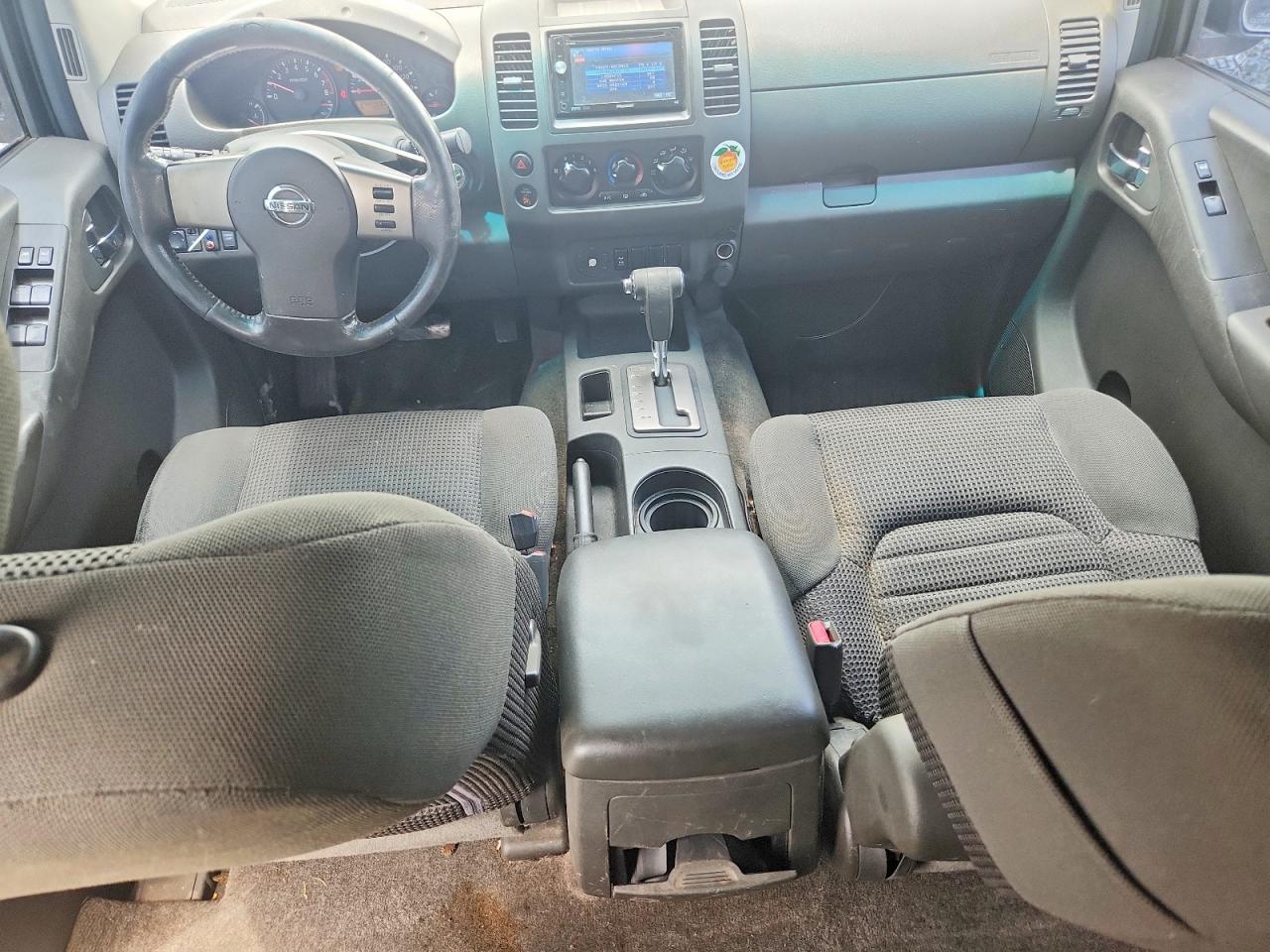Nissan Frontier Se