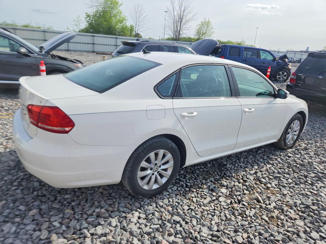 Volkswagen Passat S