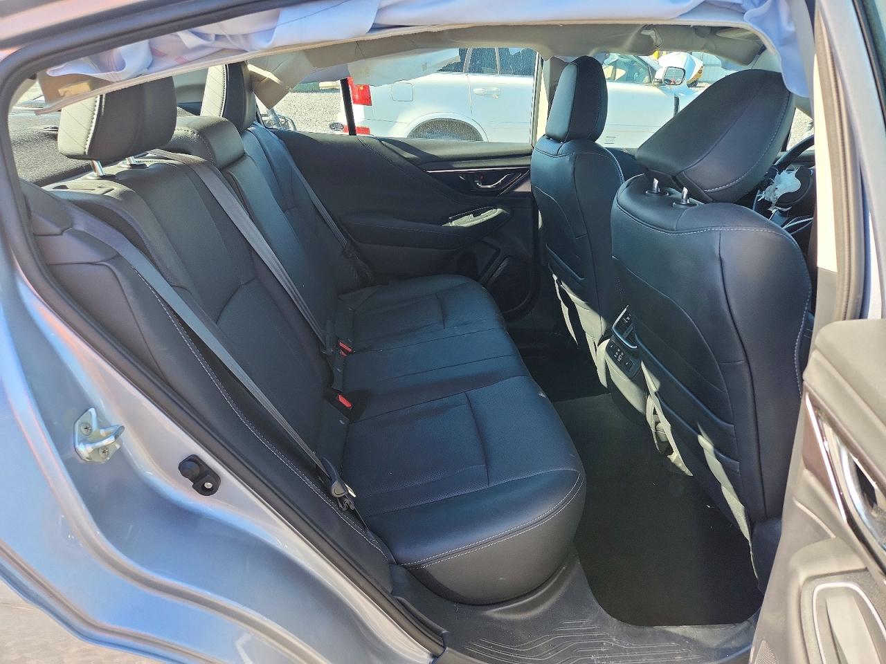 Subaru Legacy Limited