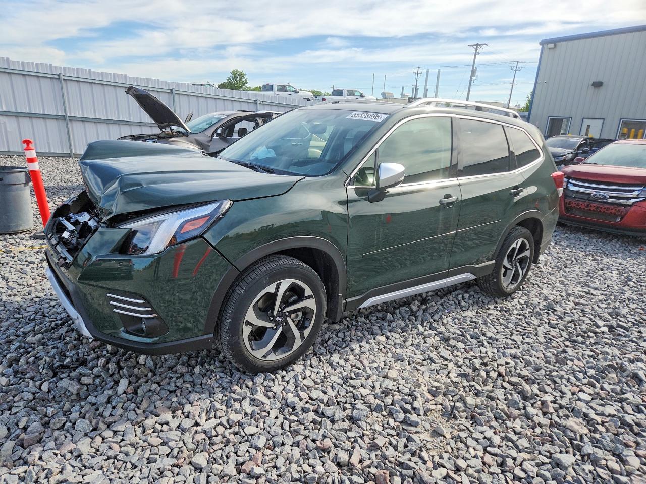 Salvage Subaru Forester Image