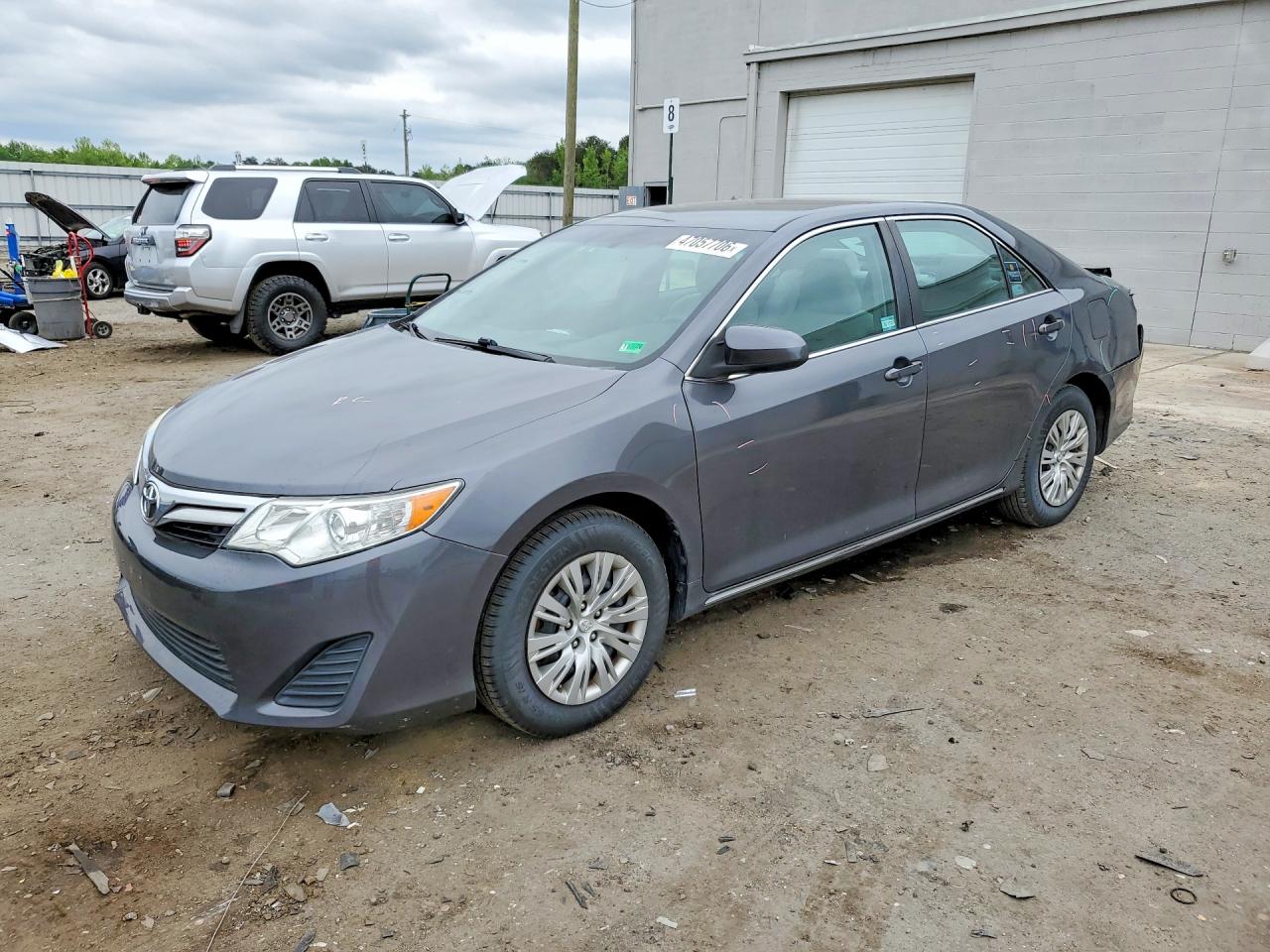 Salvage Toyota Camry Image