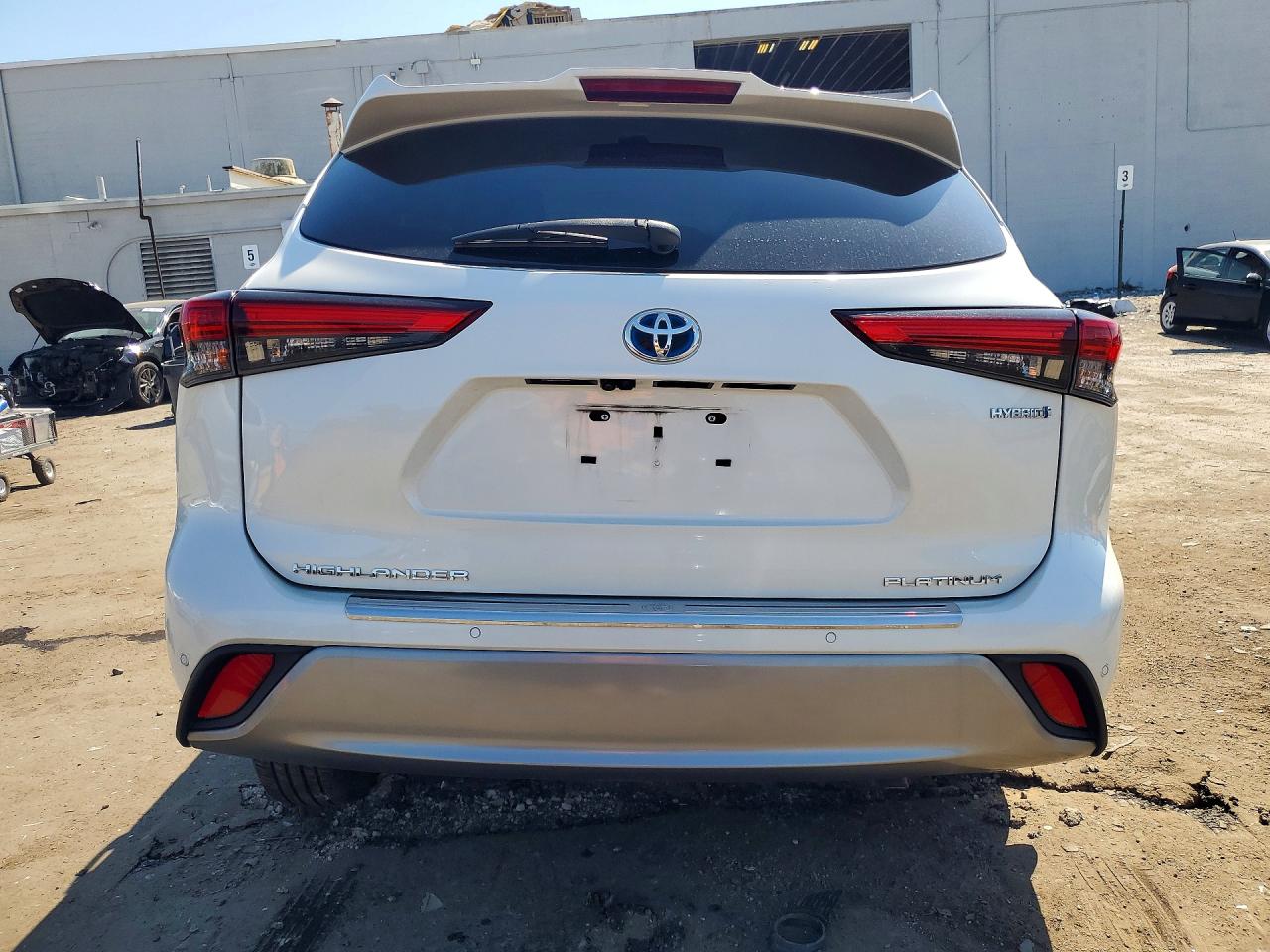 Toyota Highlander Hybrid Platinum