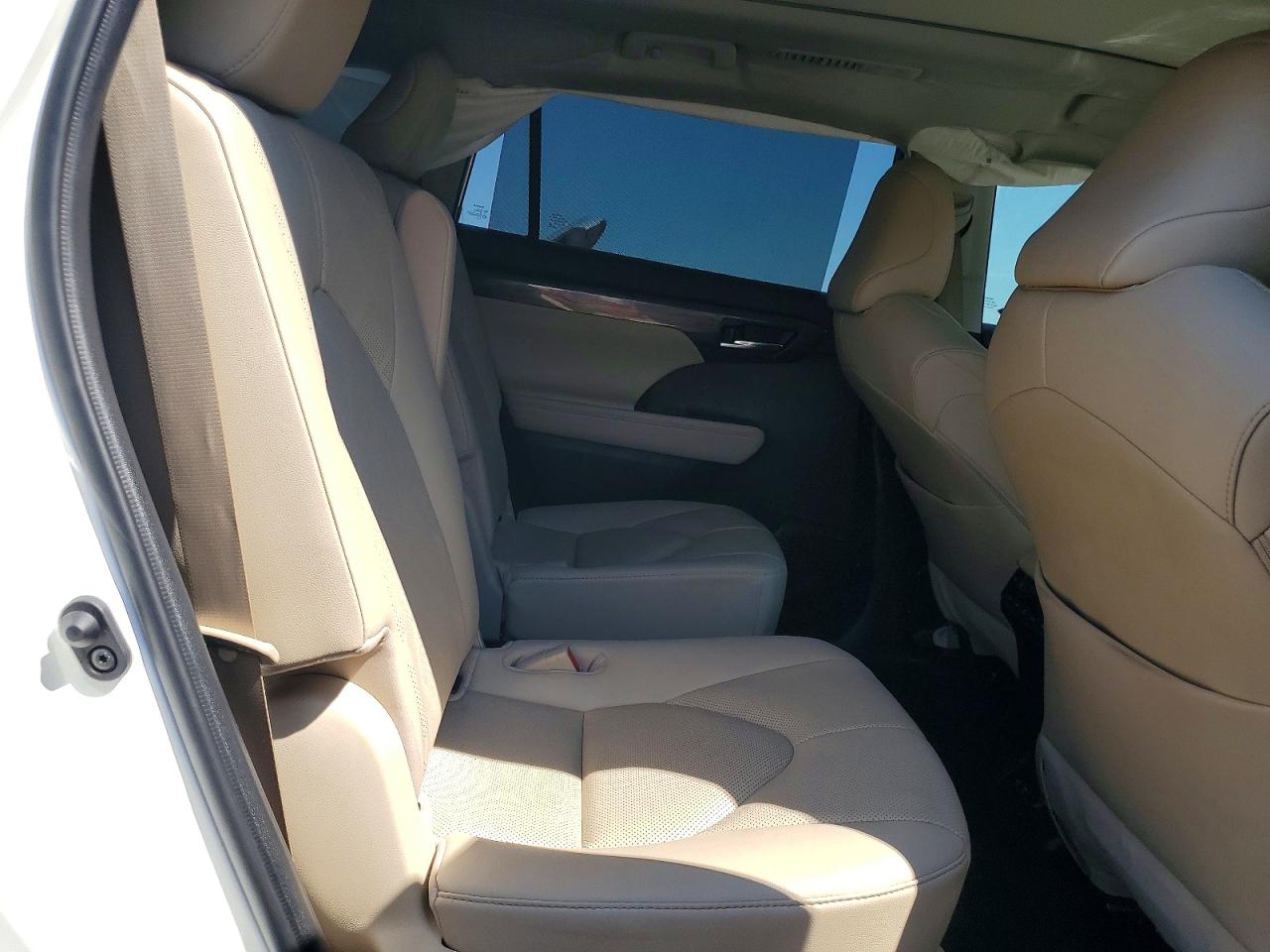 Toyota Highlander Hybrid Platinum