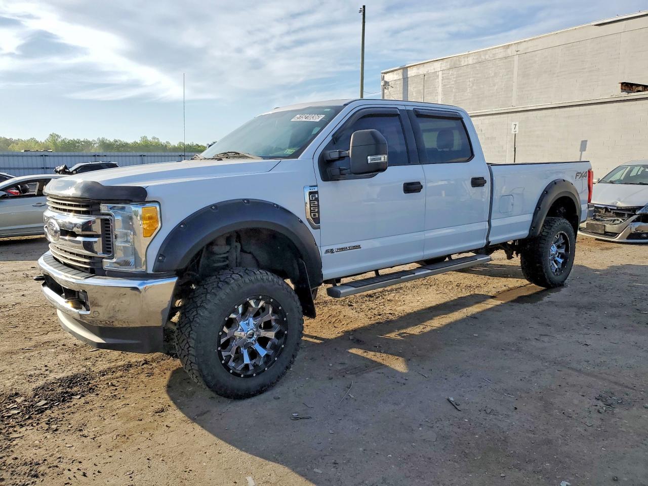Salvage Ford F-250 Image