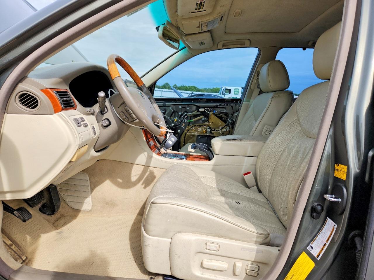 Lexus LS 430
