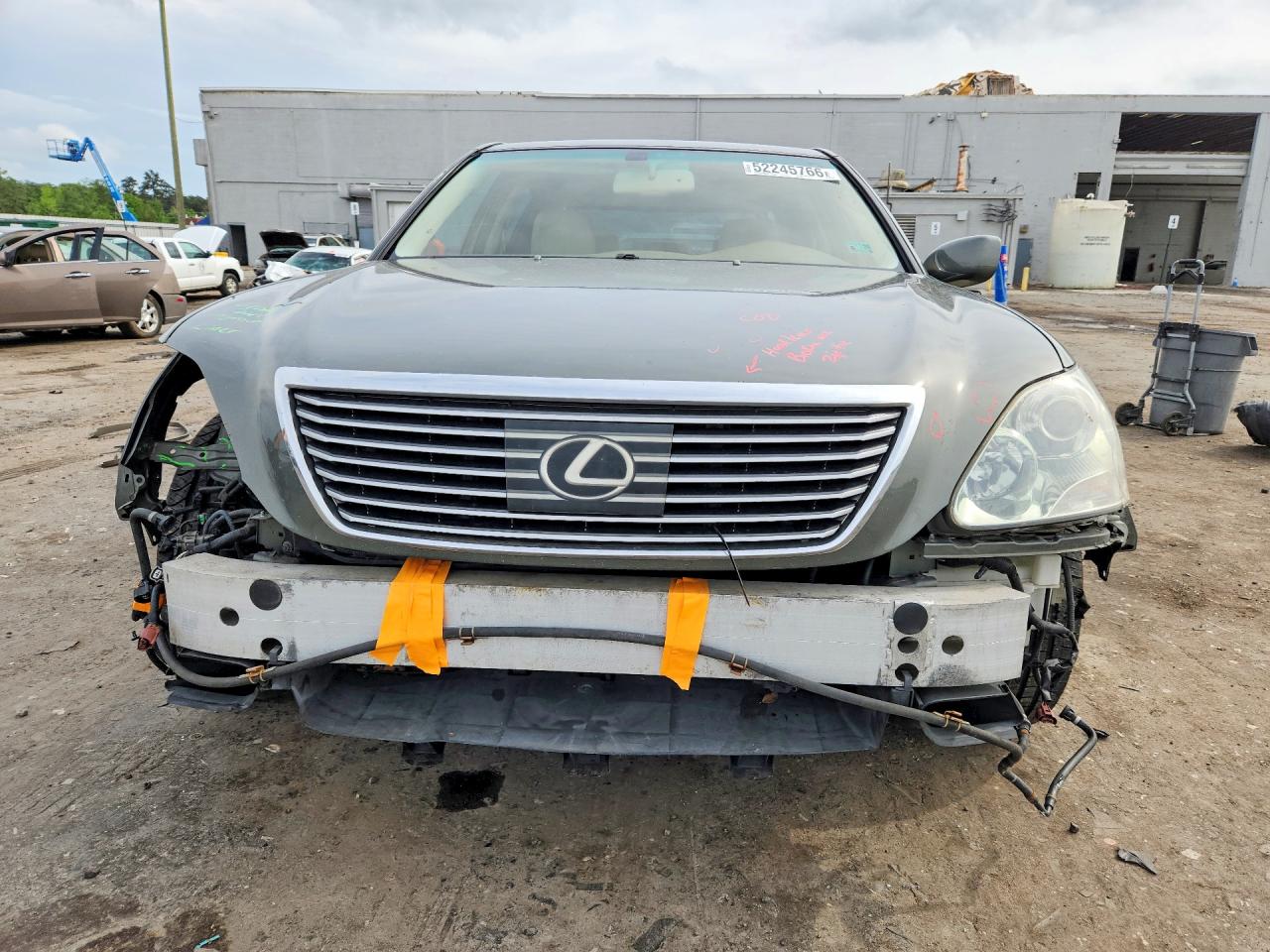 Lexus LS 430