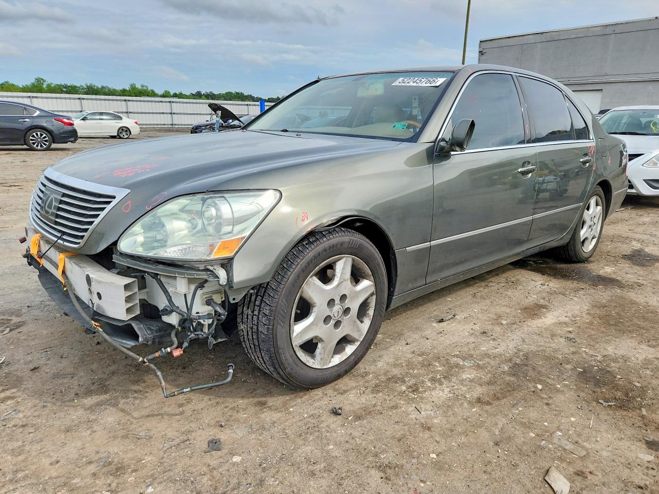 Salvage Lexus LS Image
