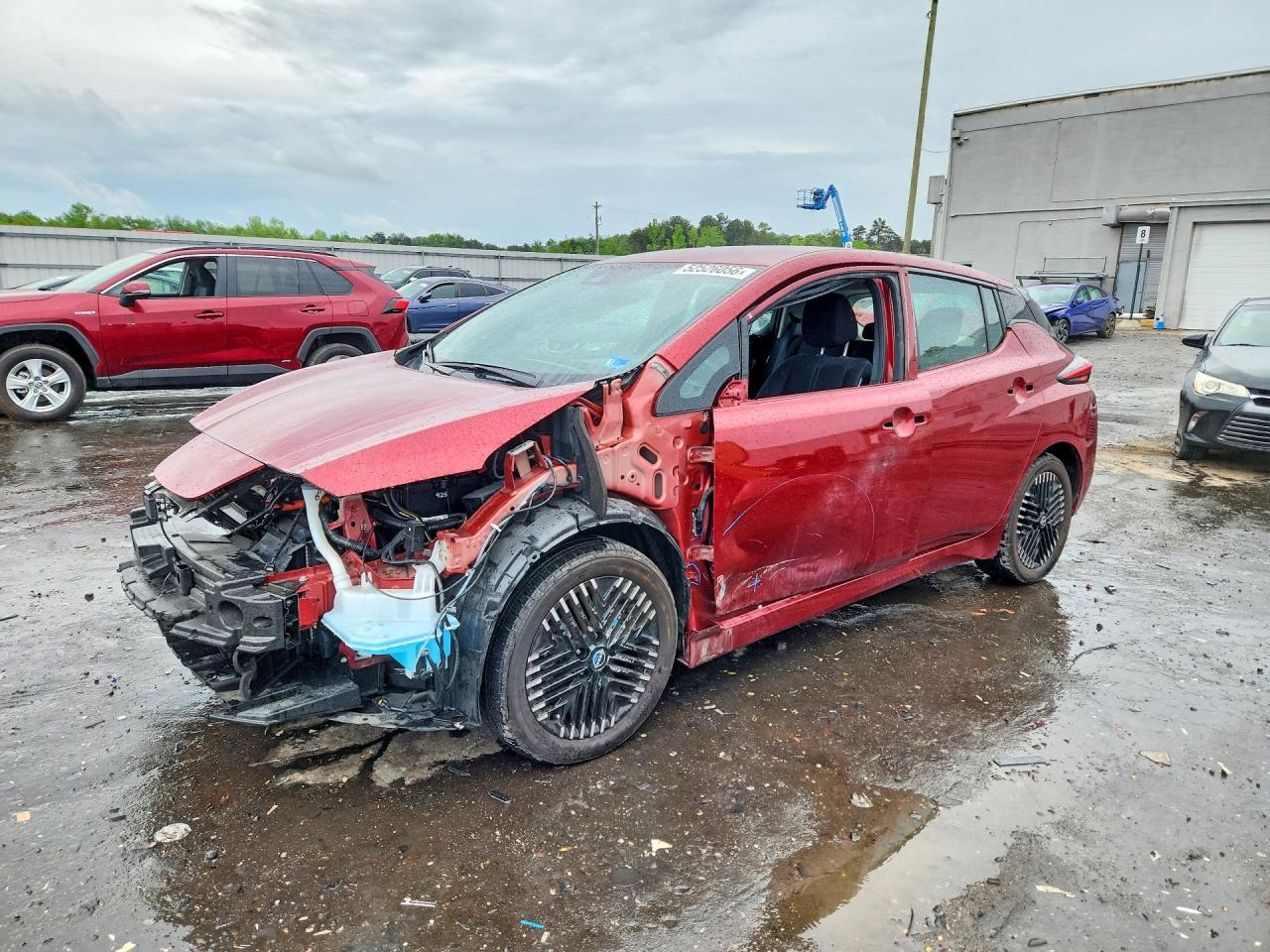 Salvage Nissan LEAF Image