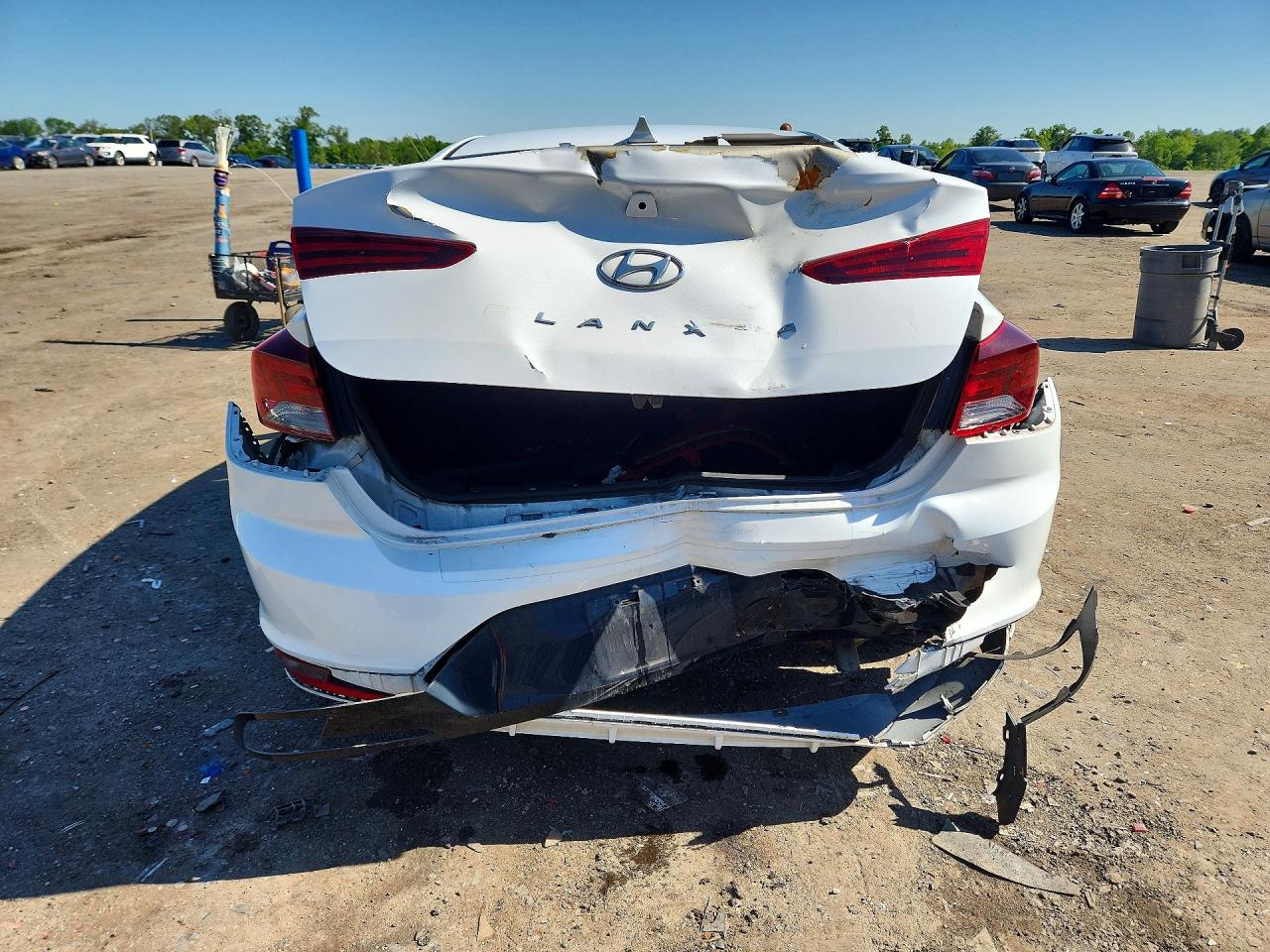 Hyundai ELANTRA Value Edition