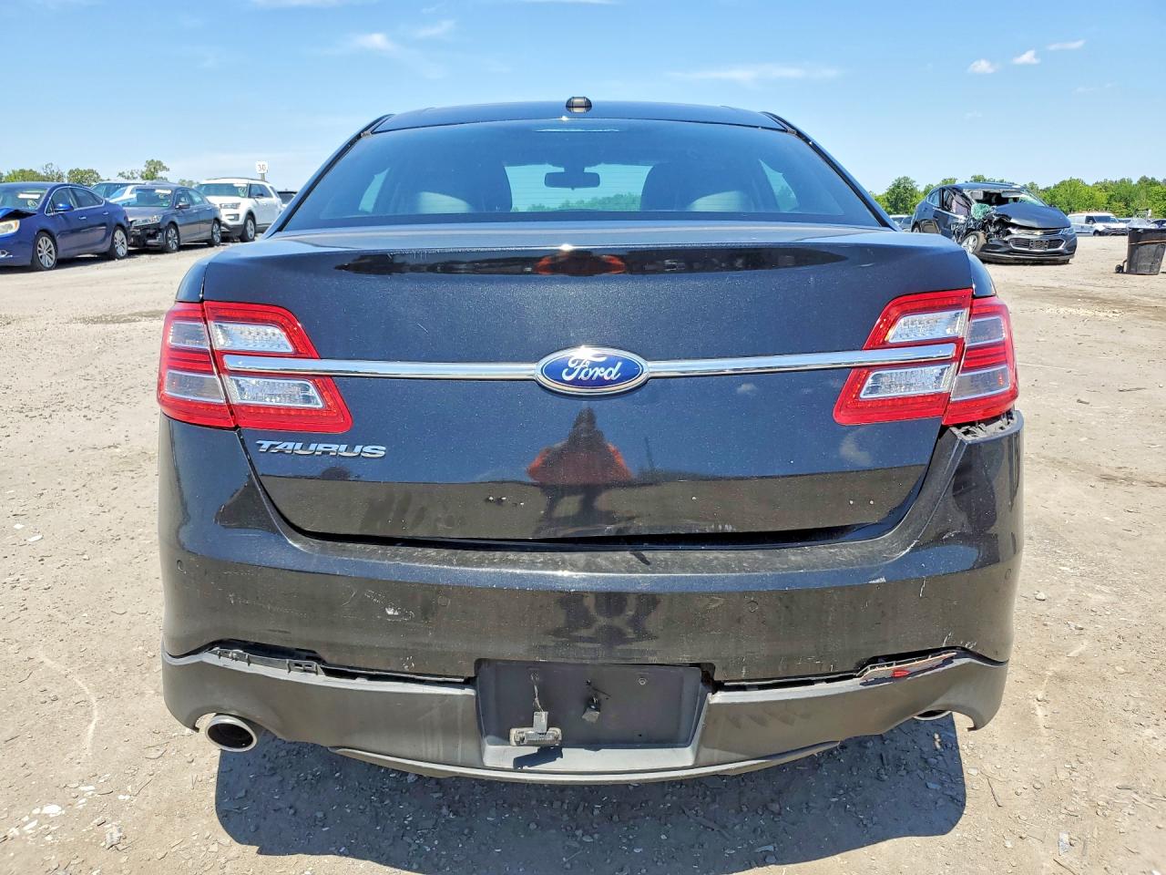 Ford Taurus Sel