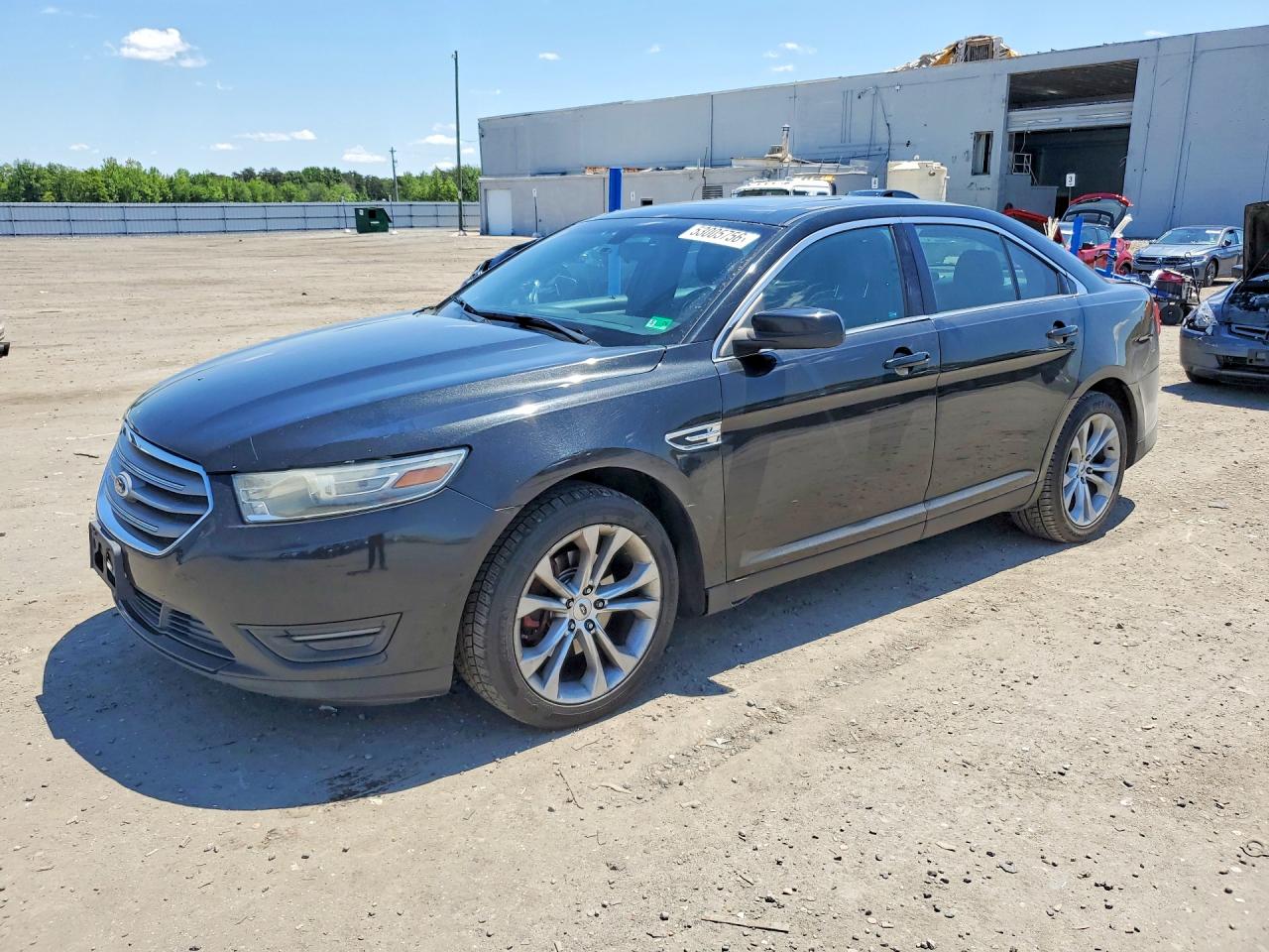 Salvage Ford Taurus Image