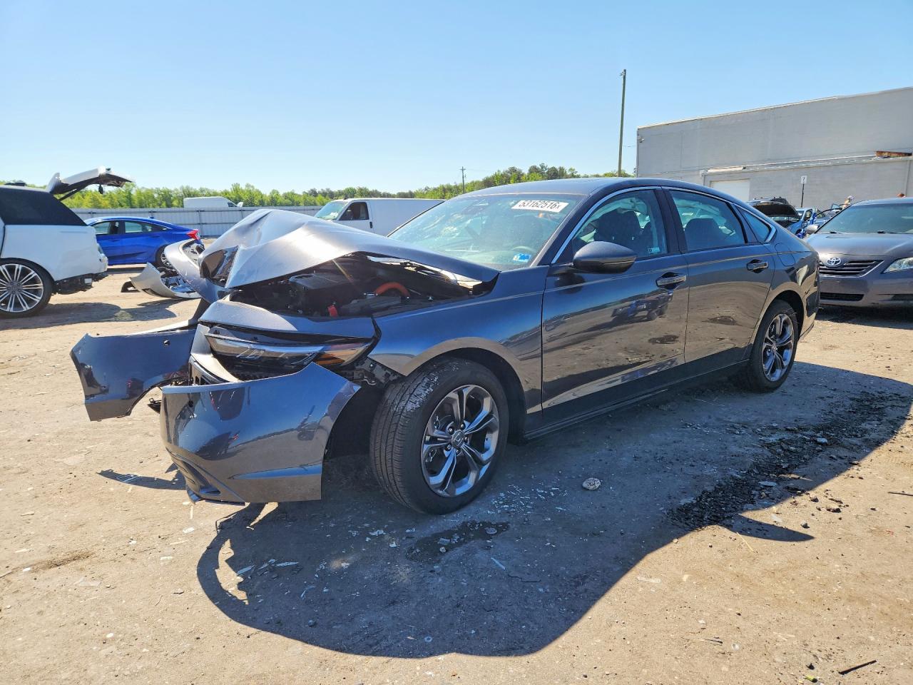 Salvage Honda Accord Image
