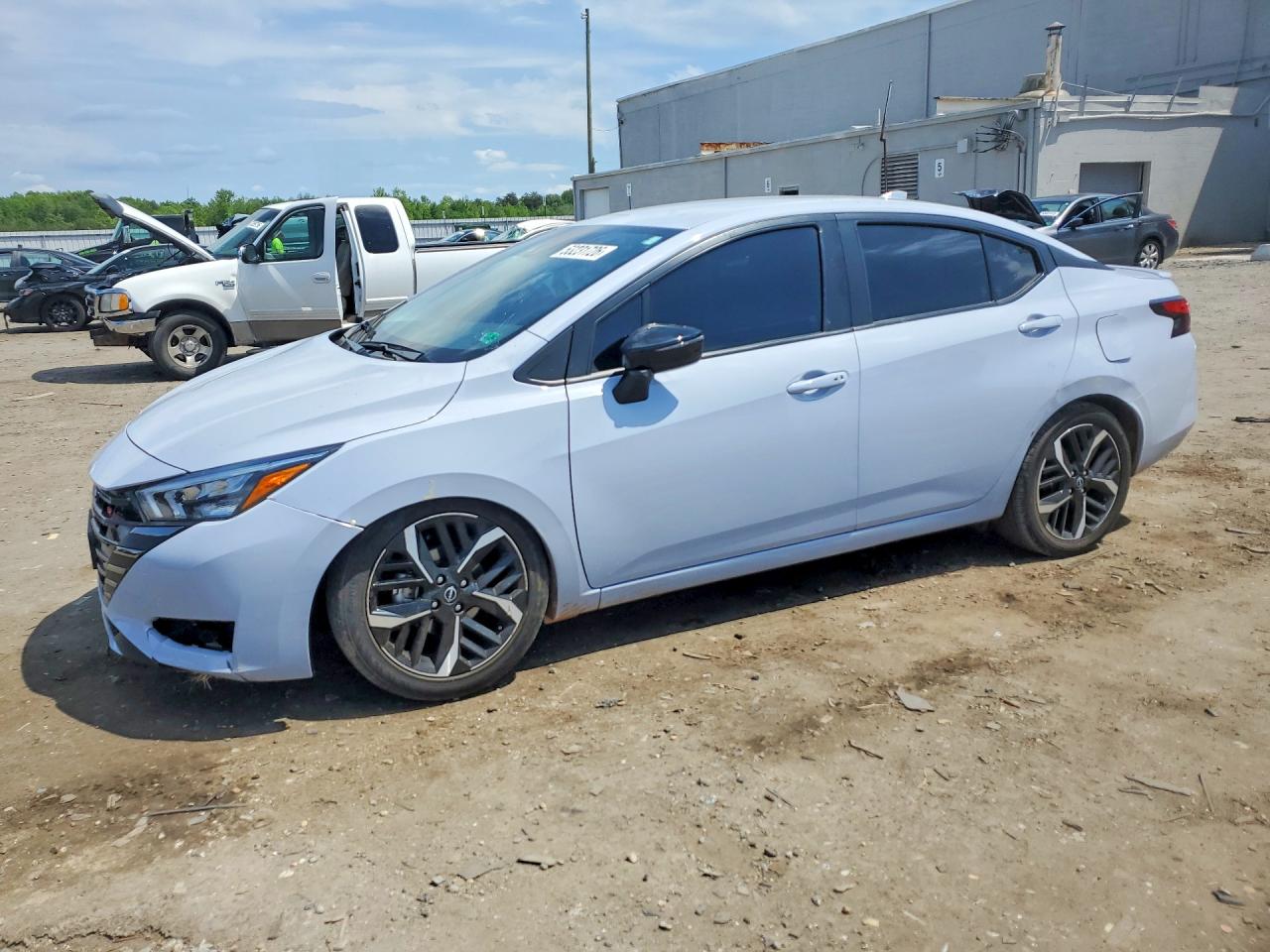 Salvage Nissan Versa Image