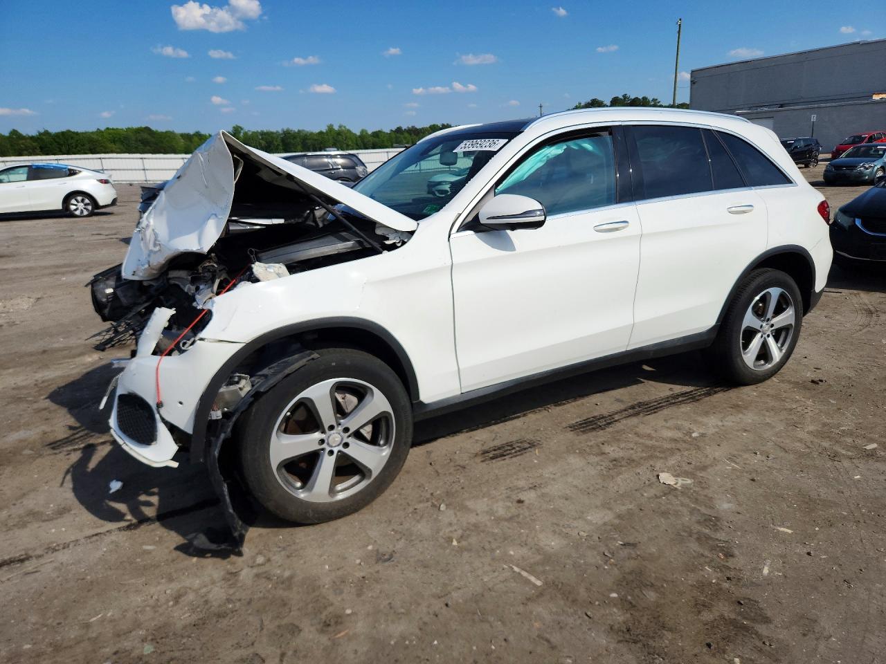 Salvage Mercedes-Benz GLC Image
