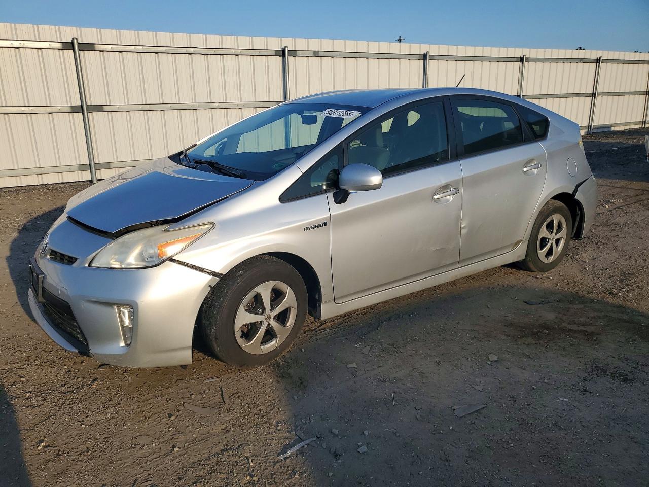 Salvage Toyota Prius Image