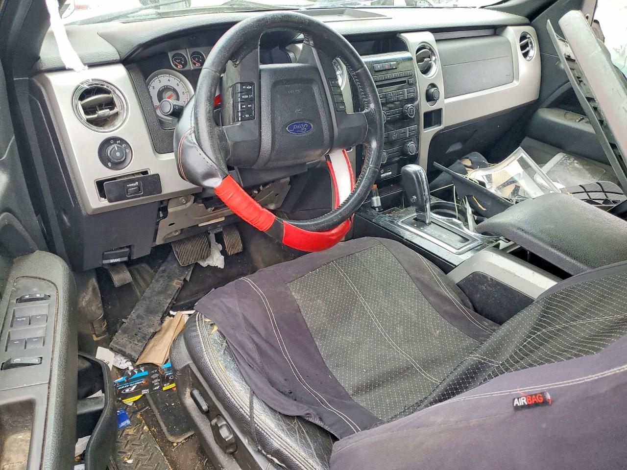 Ford F-150 Super Cab