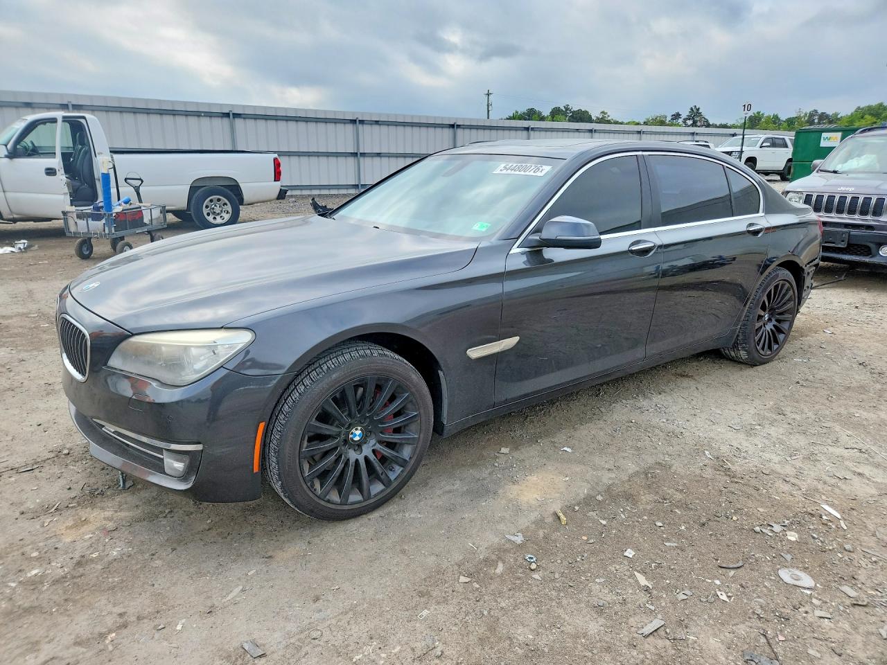 Salvage BMW 7 Series Image