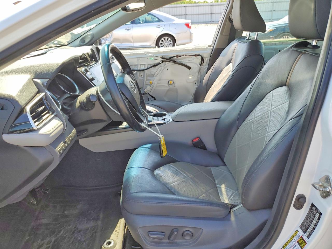 Toyota Camry Xle