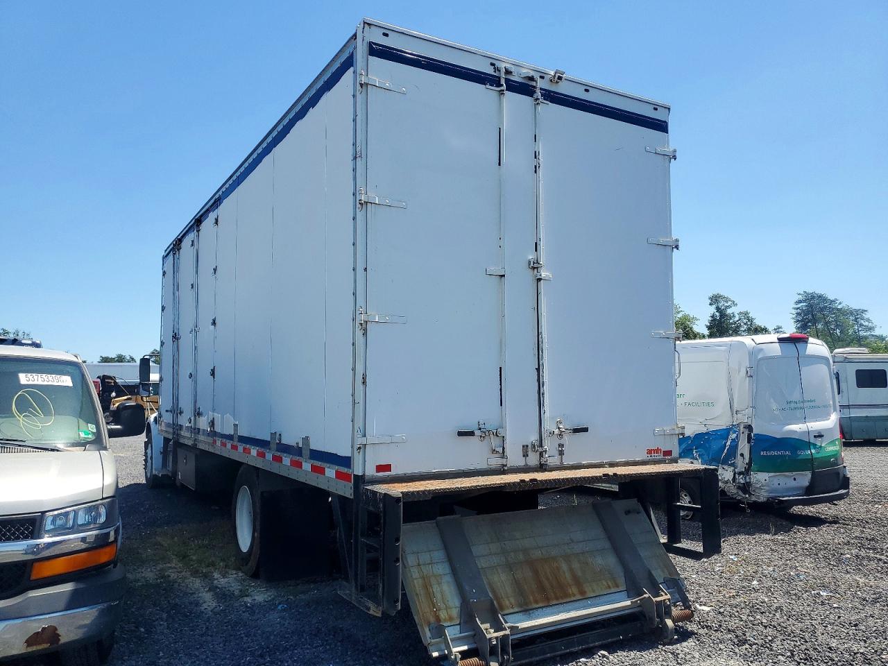 Freightliner M2