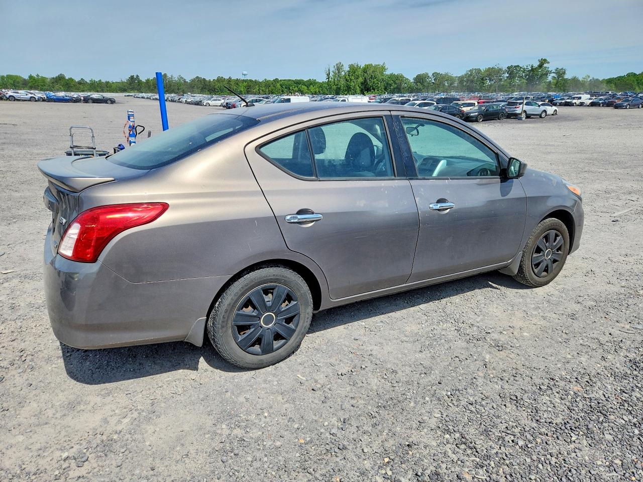 Nissan Versa 1.6 Sv