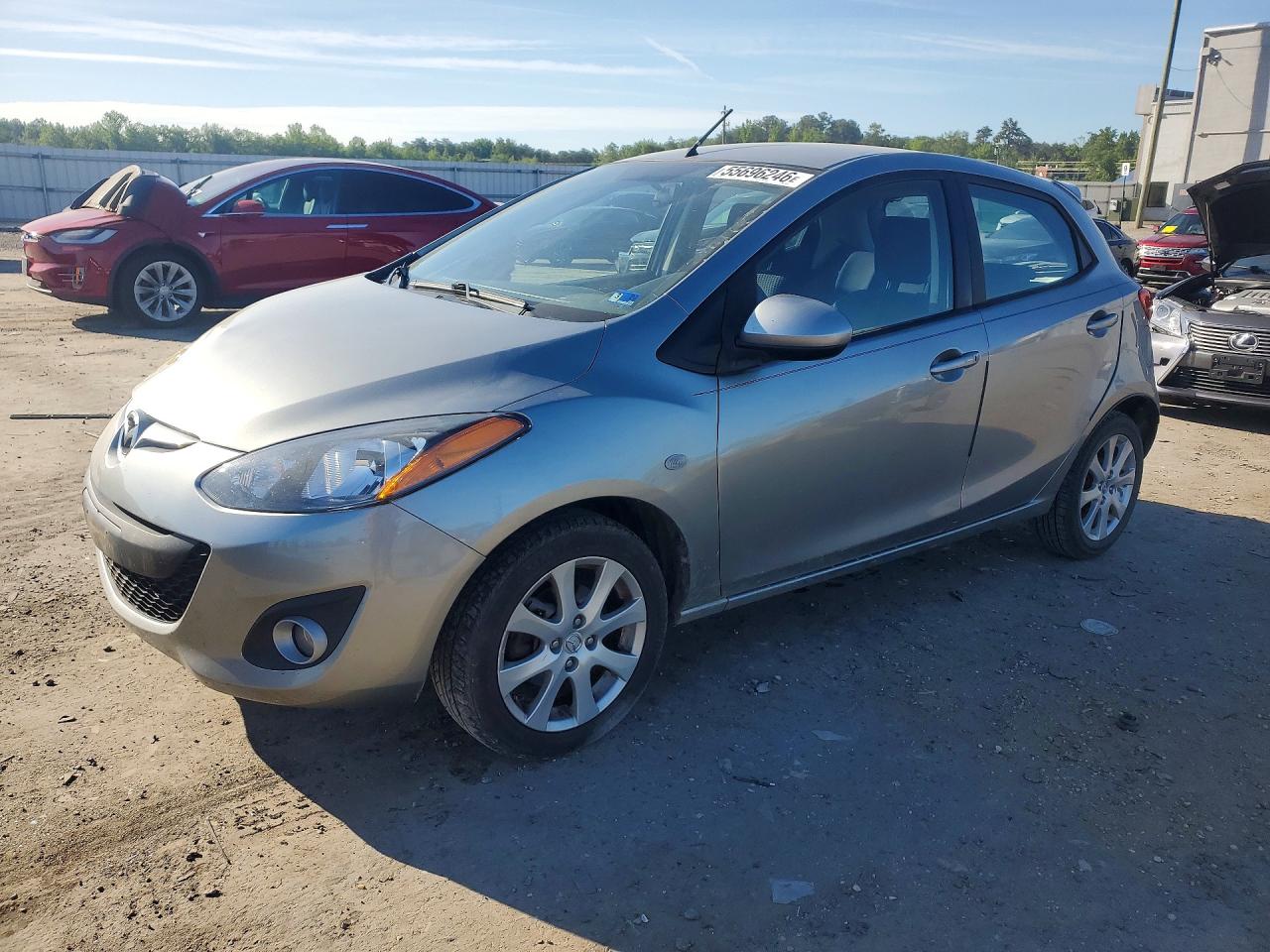 Salvage Mazda 2 Image