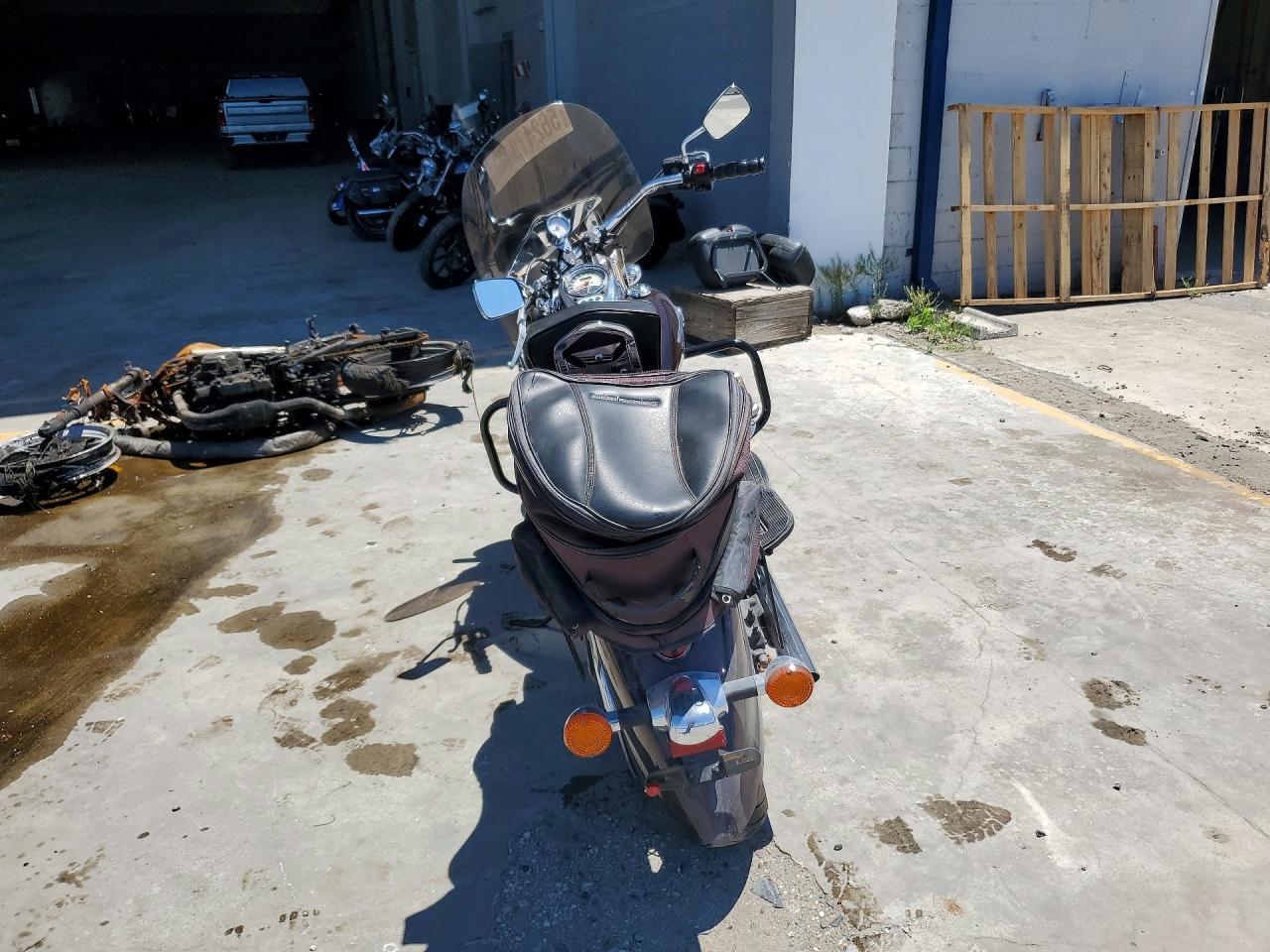 Kawasaki Vulcan 900 B