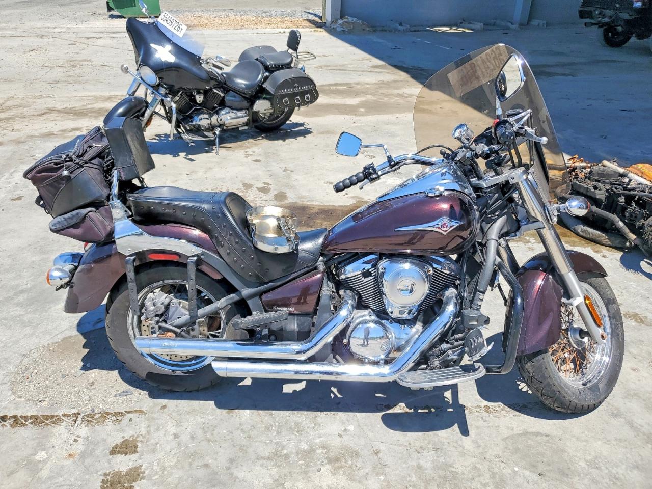 Salvage Kawasaki Vulcan 900 Image