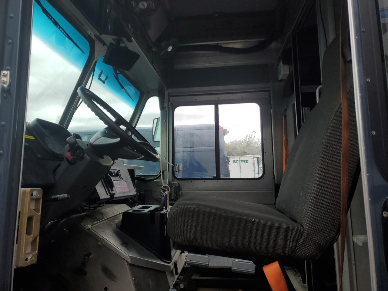 Freightliner Chassis M Line Walk-in Van