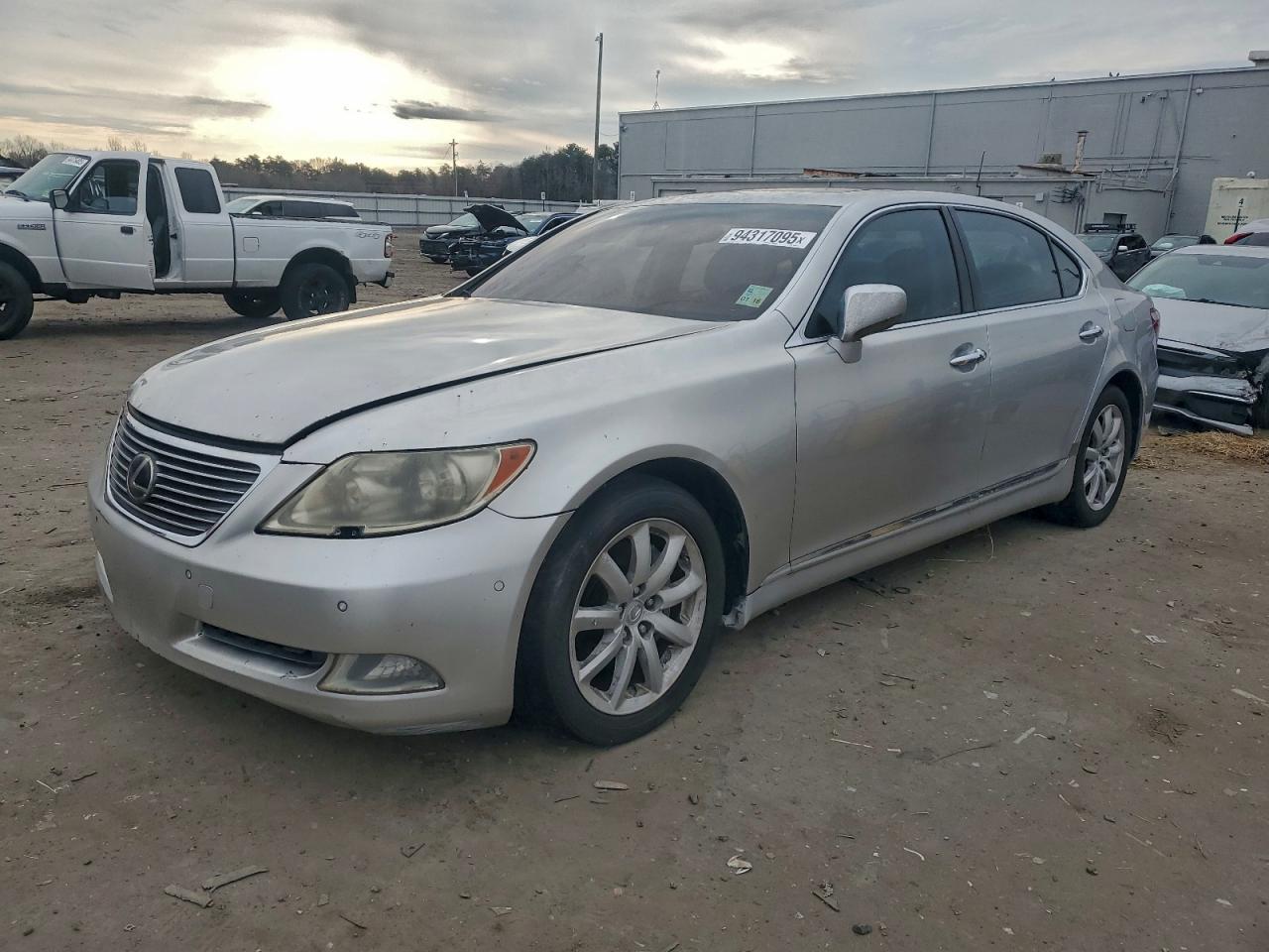 Salvage Lexus LS Image