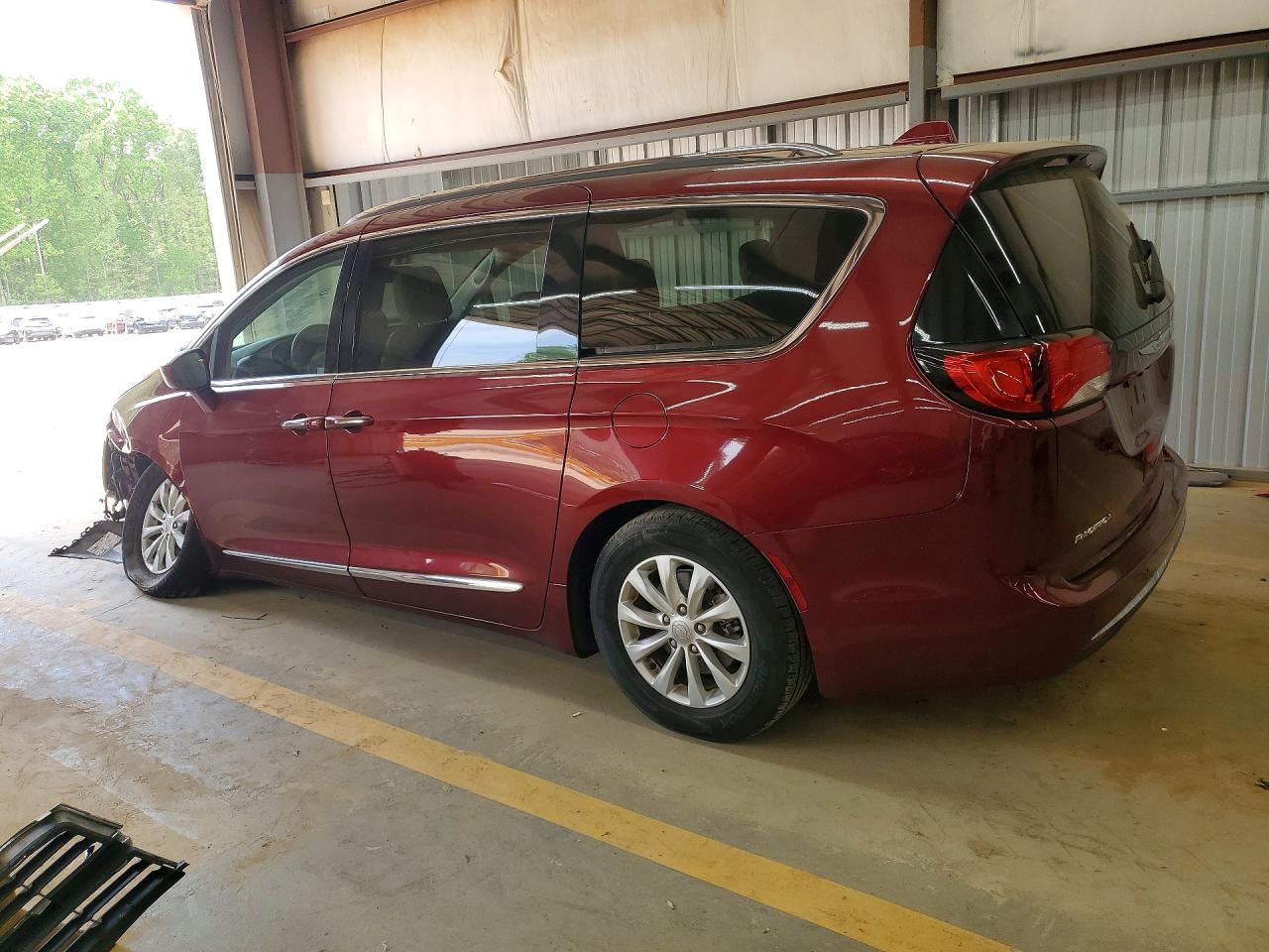 Chrysler Pacifica Touring L