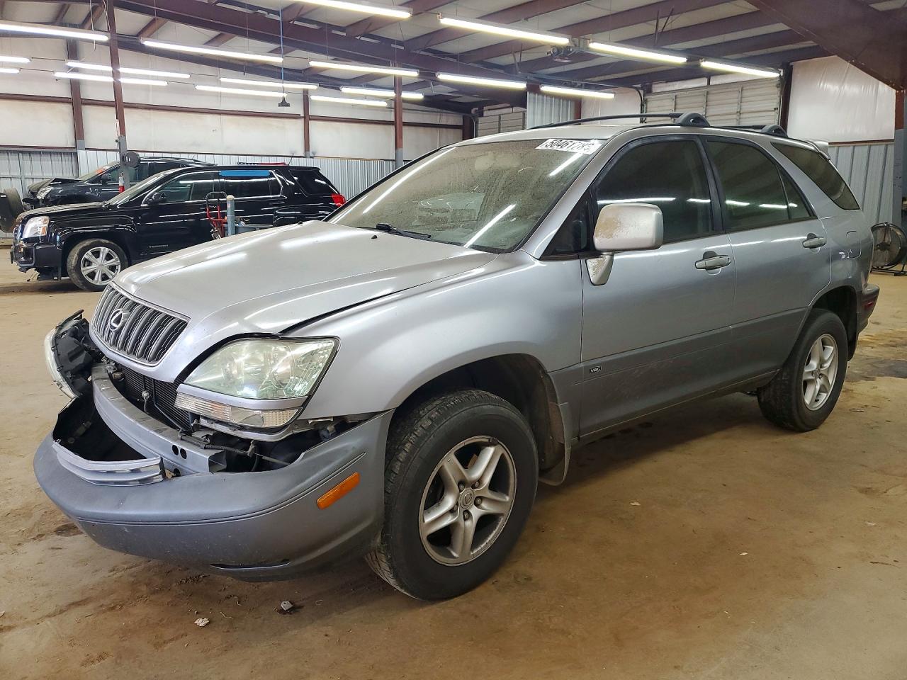 Salvage Lexus RX Image