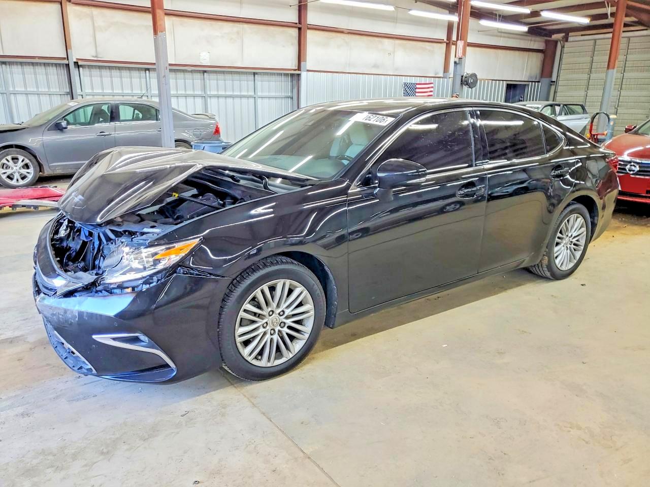 Salvage Lexus Es Image