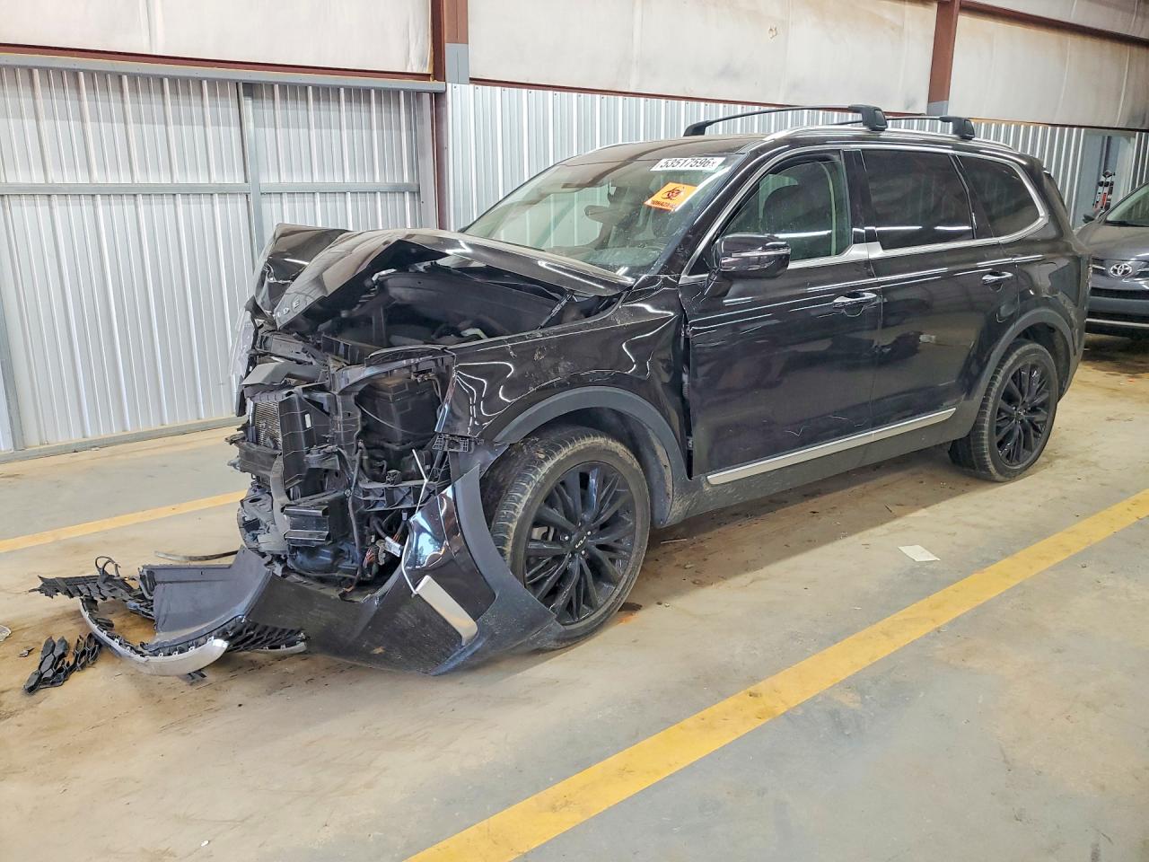 Salvage Kia Telluride Image