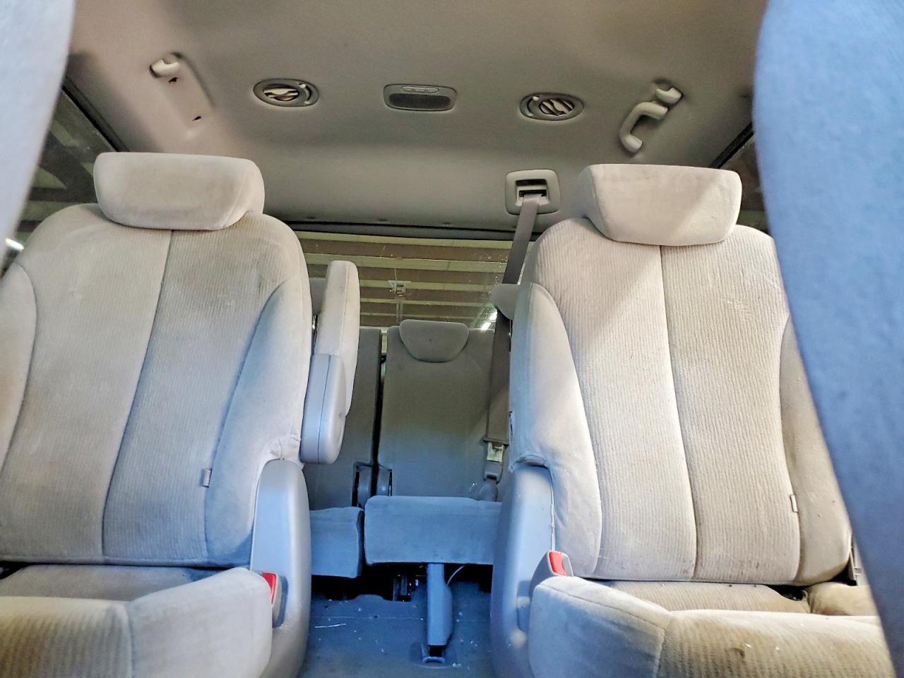 Kia Sedona Lx