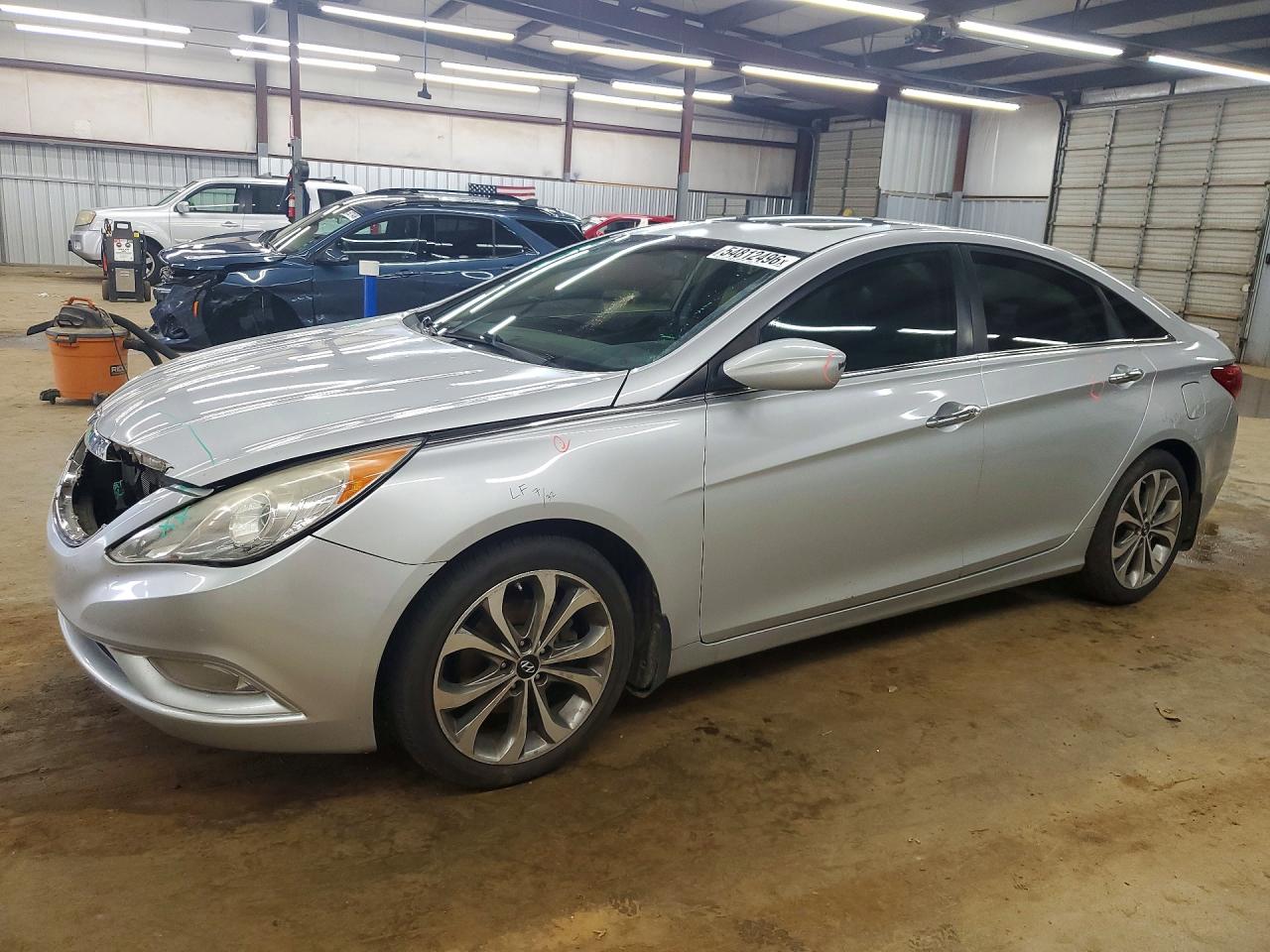 Salvage Hyundai SONATA Image
