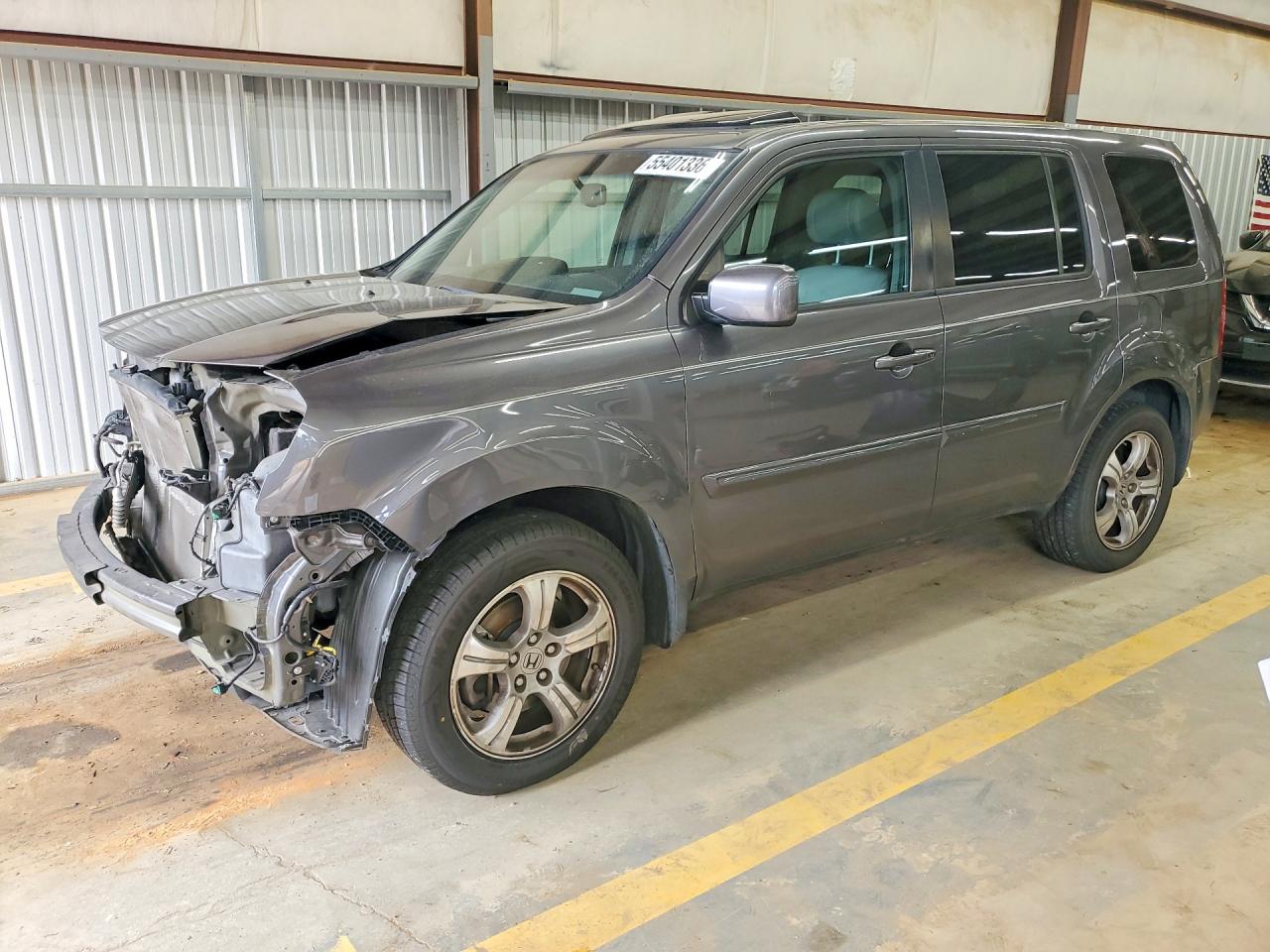 Salvage Honda Pilot Image