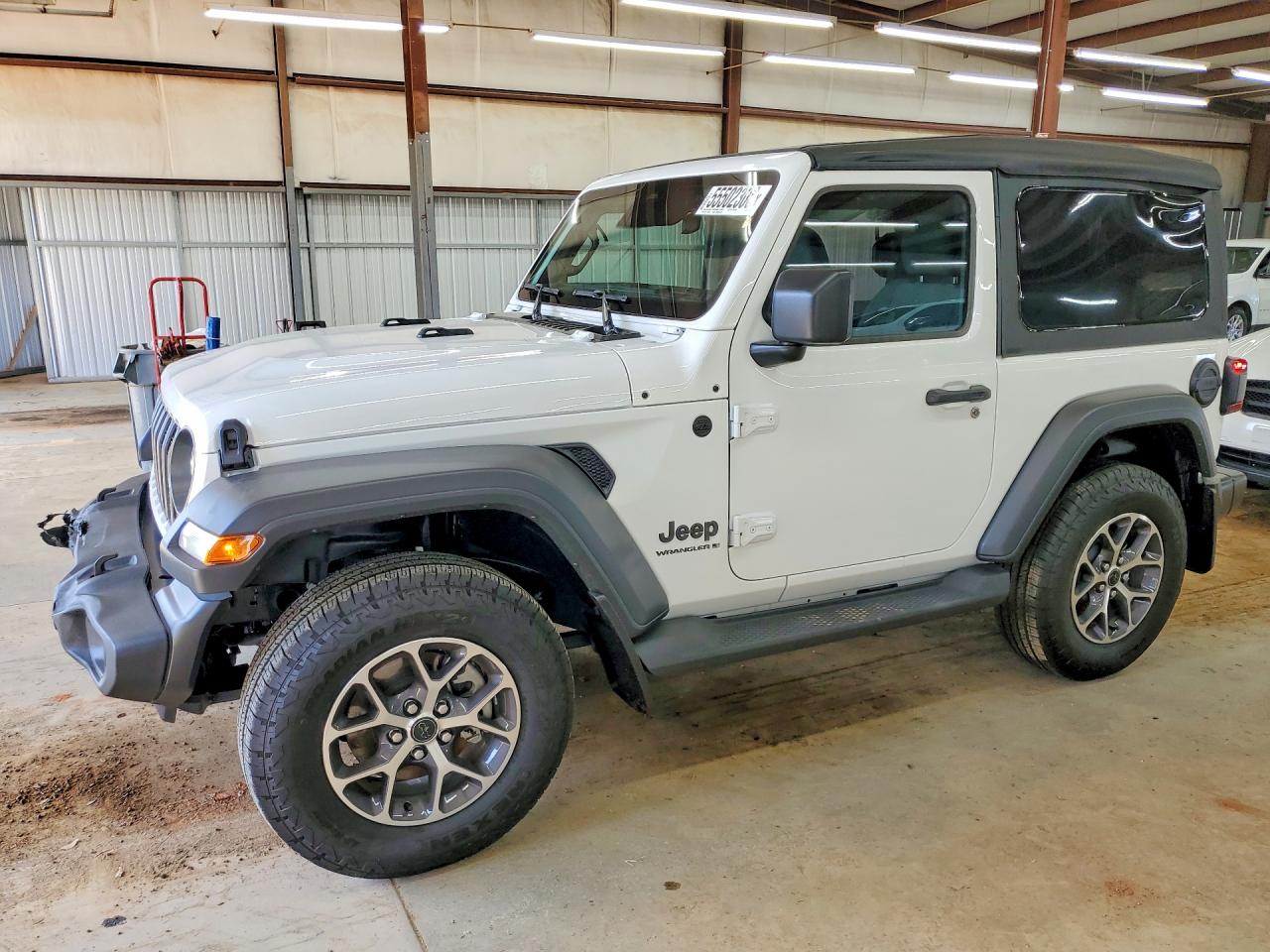 Salvage Jeep Wrangler Image