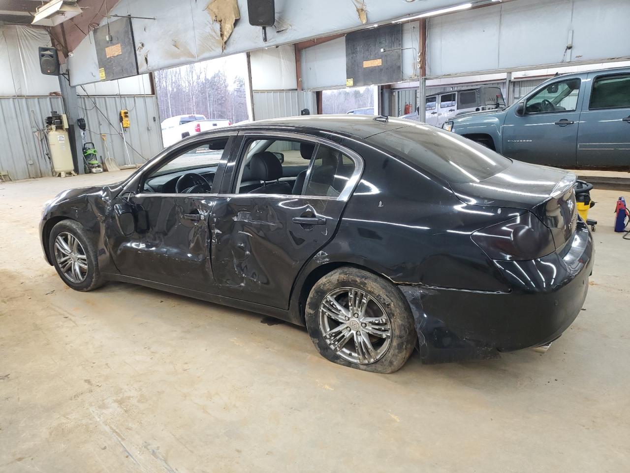 INFINITI G37