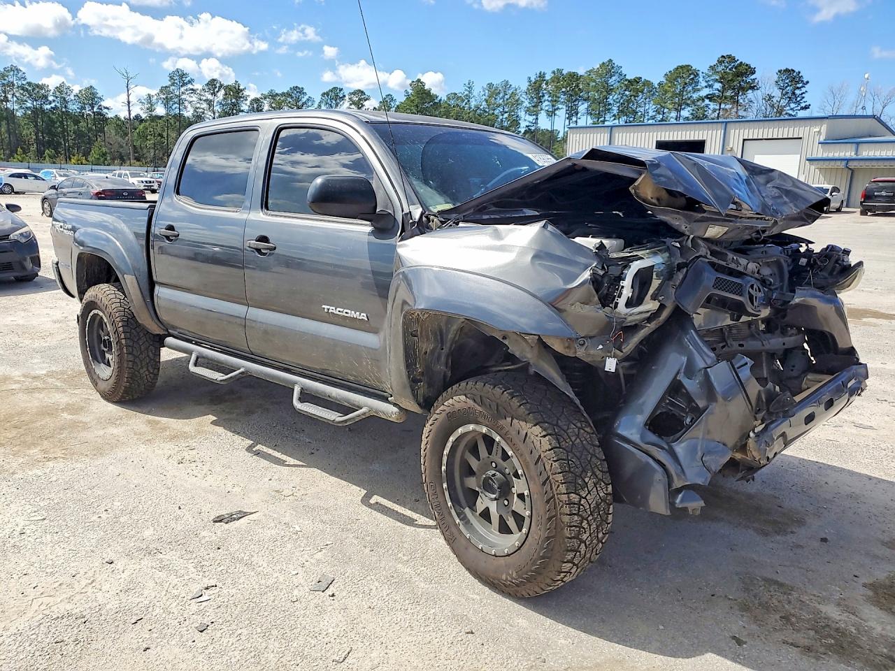 Toyota Tacoma V6
