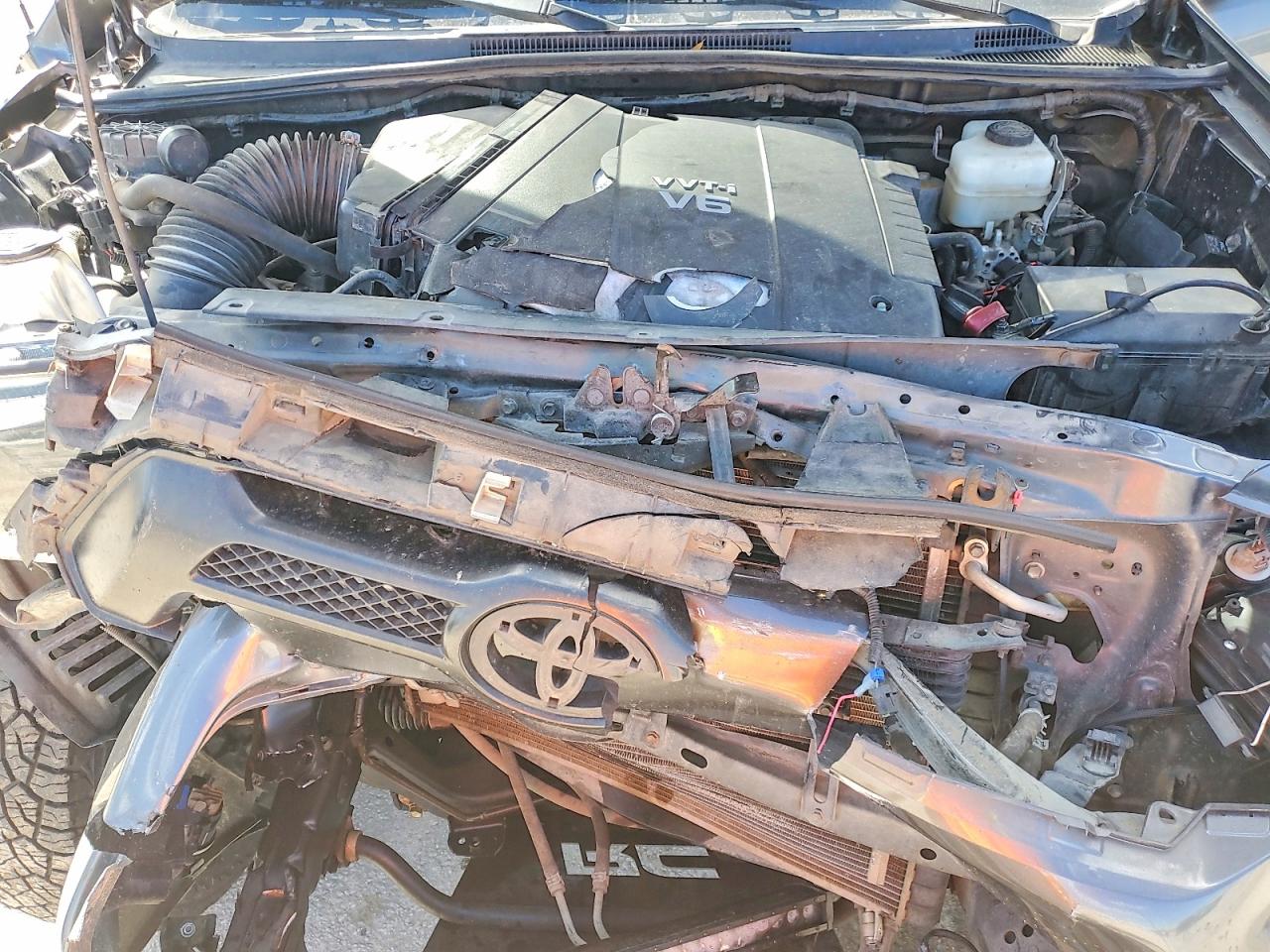 Toyota Tacoma V6