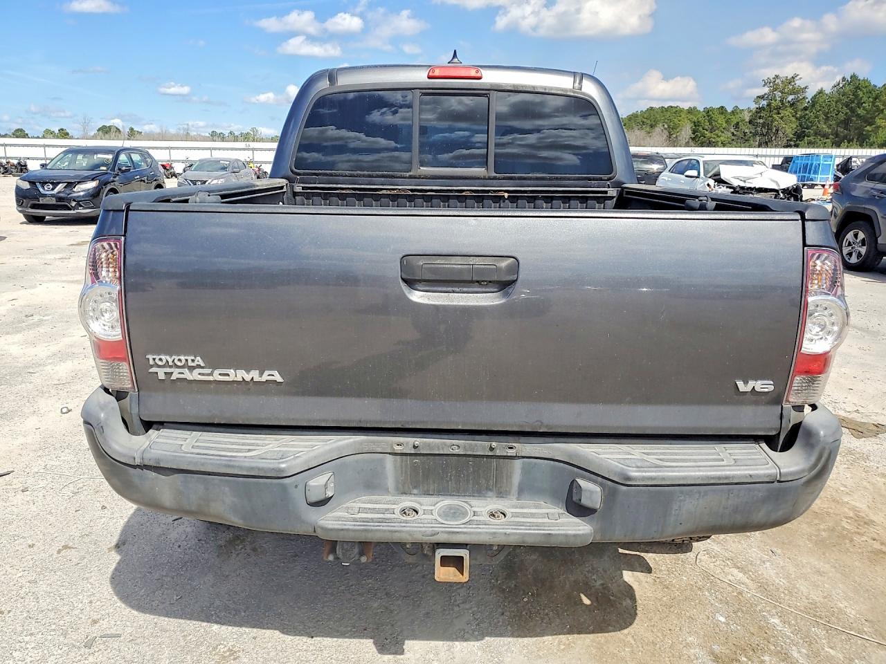 Toyota Tacoma V6