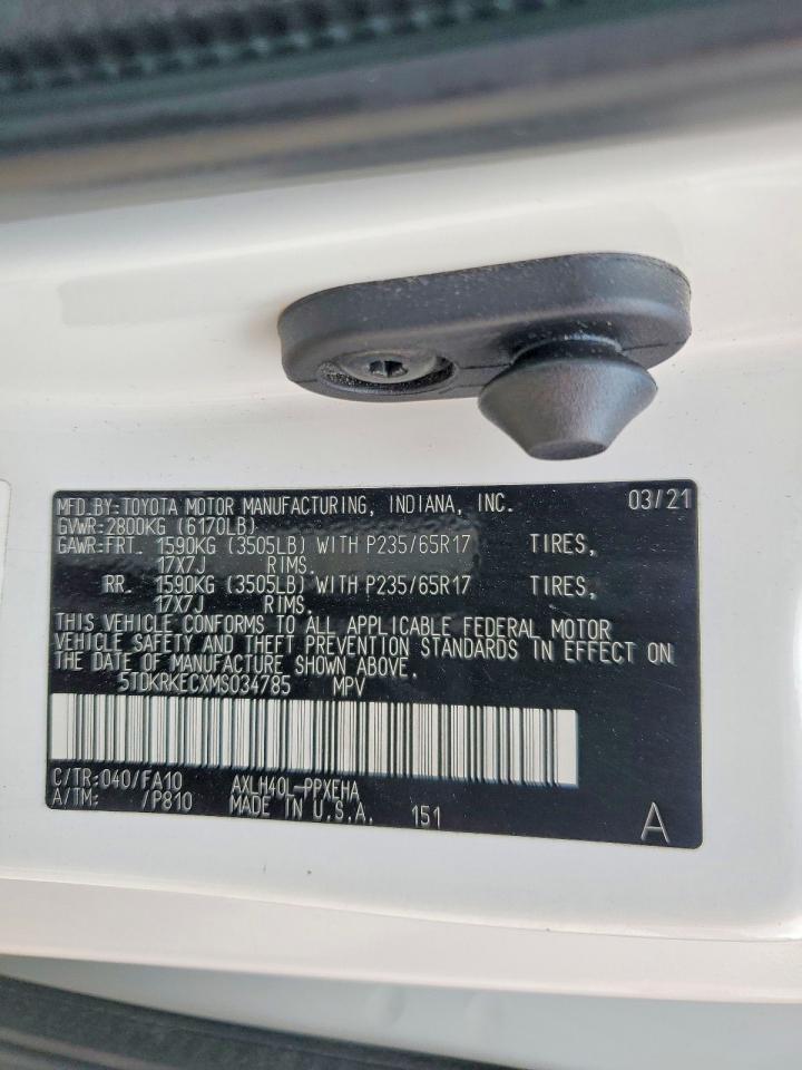 Toyota Sienna Le 8-passenger