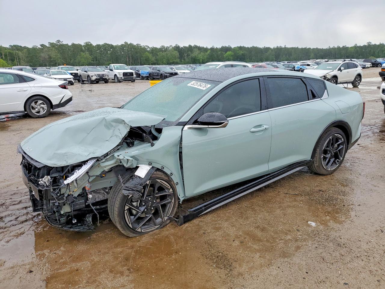 Salvage Kia K4 Image