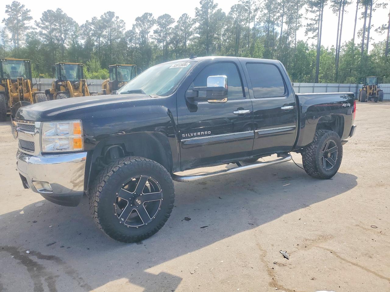 Salvage Chevrolet Silverado Image