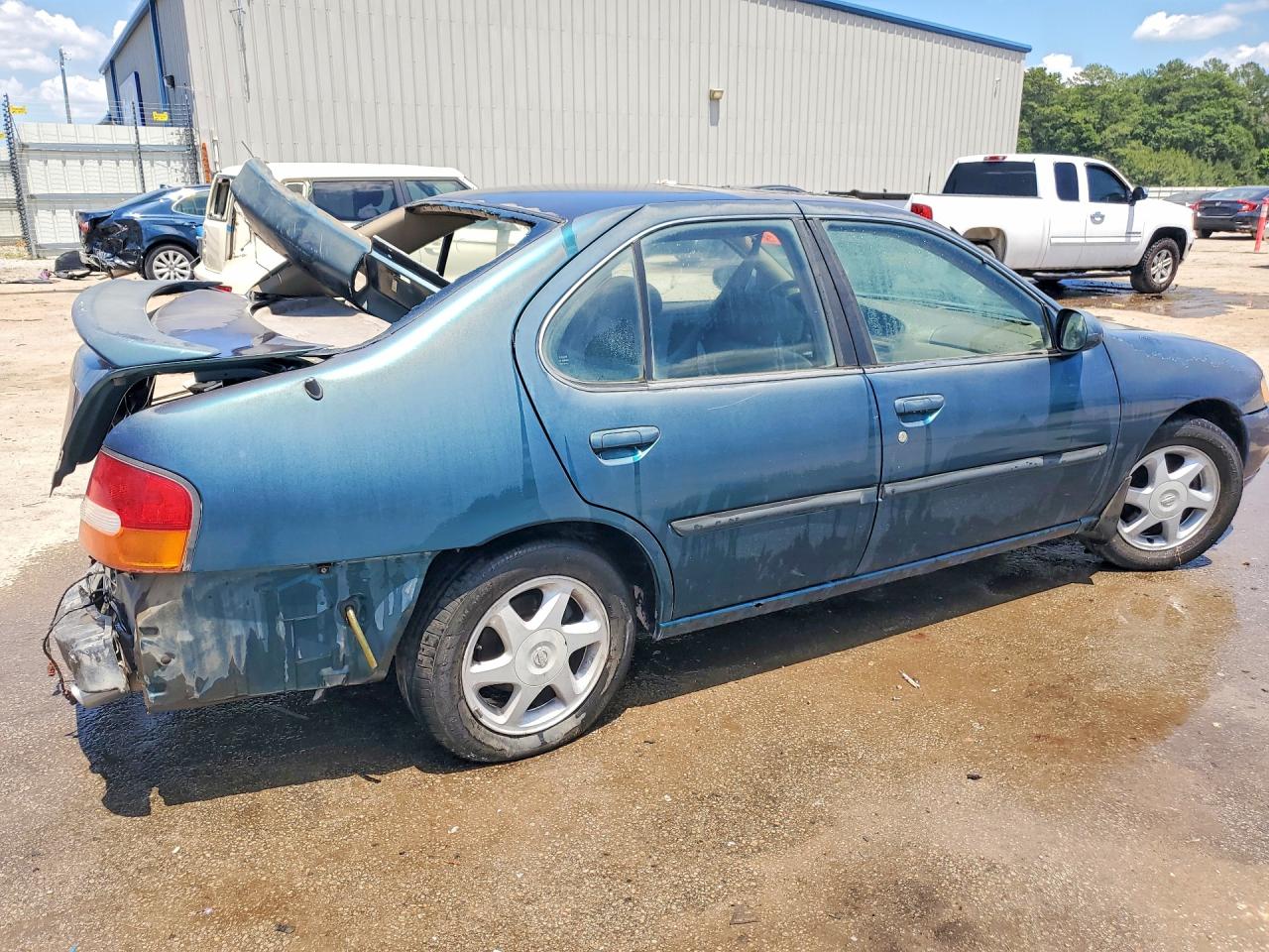 Nissan Altima Xe
