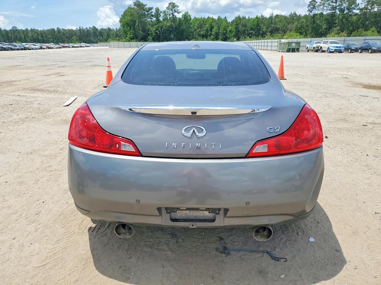 INFINITI G37 Coupe Journey