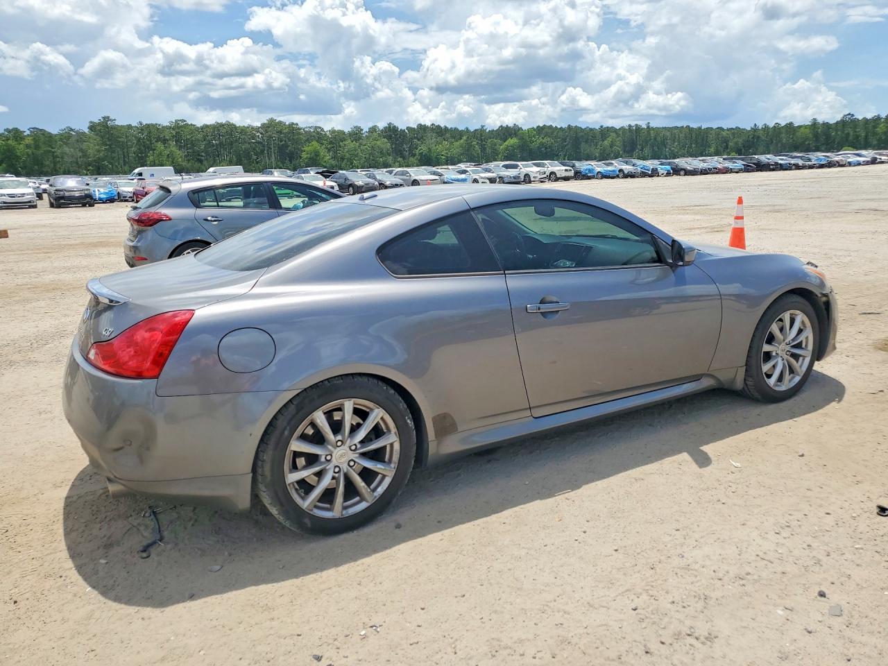 INFINITI G37 Coupe Journey